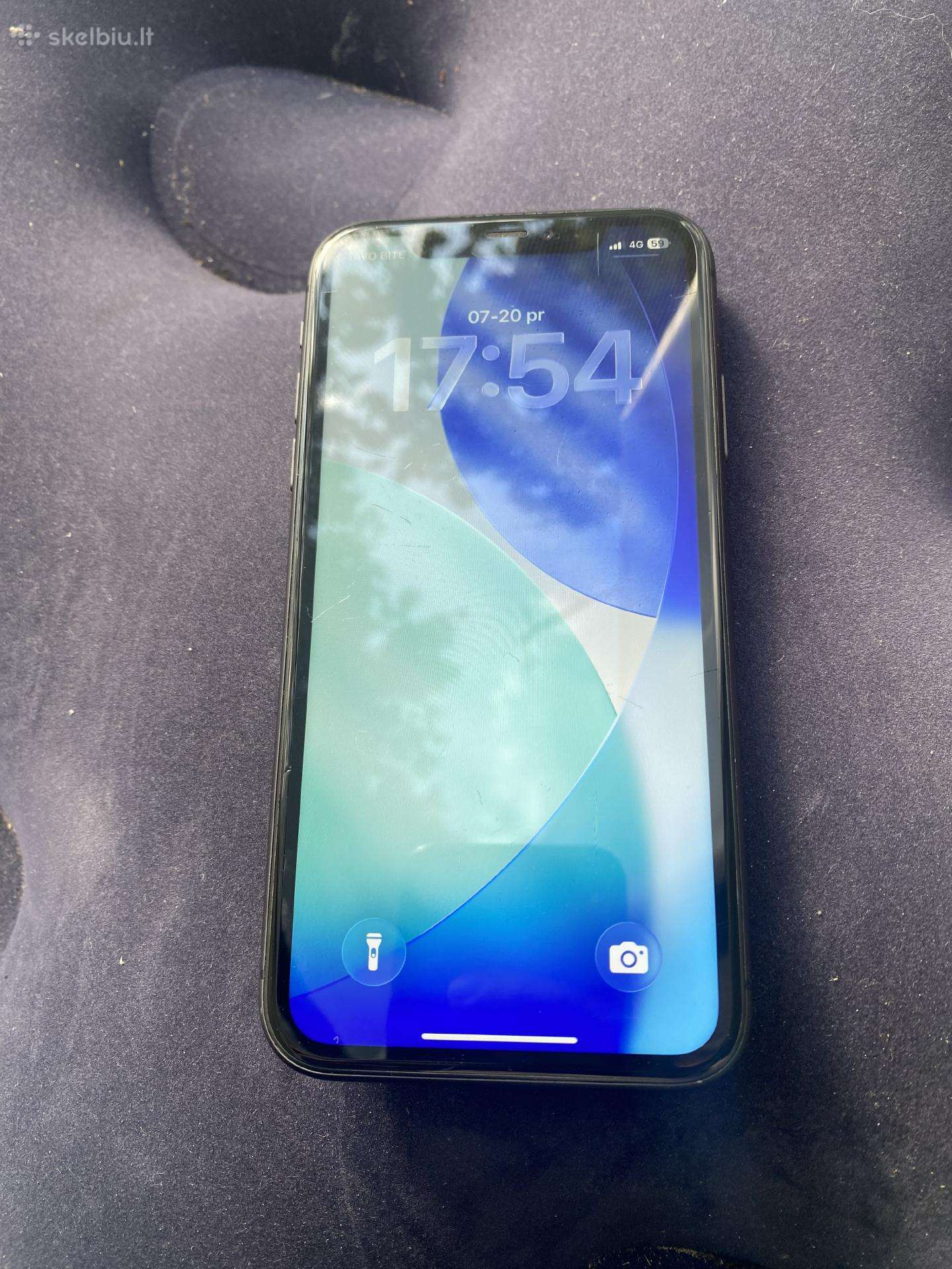 iPhone 11