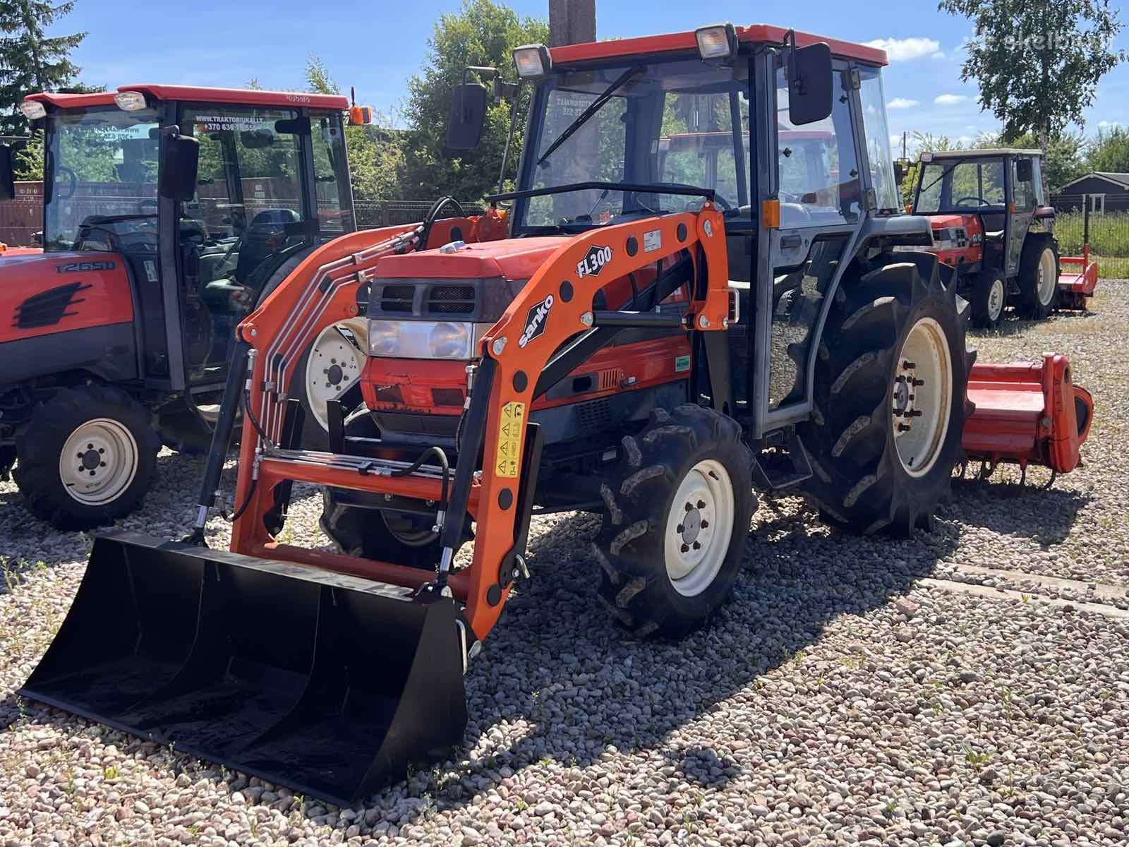 Kubota ĮVAIRIŲ MODELIŲ, traktoriai