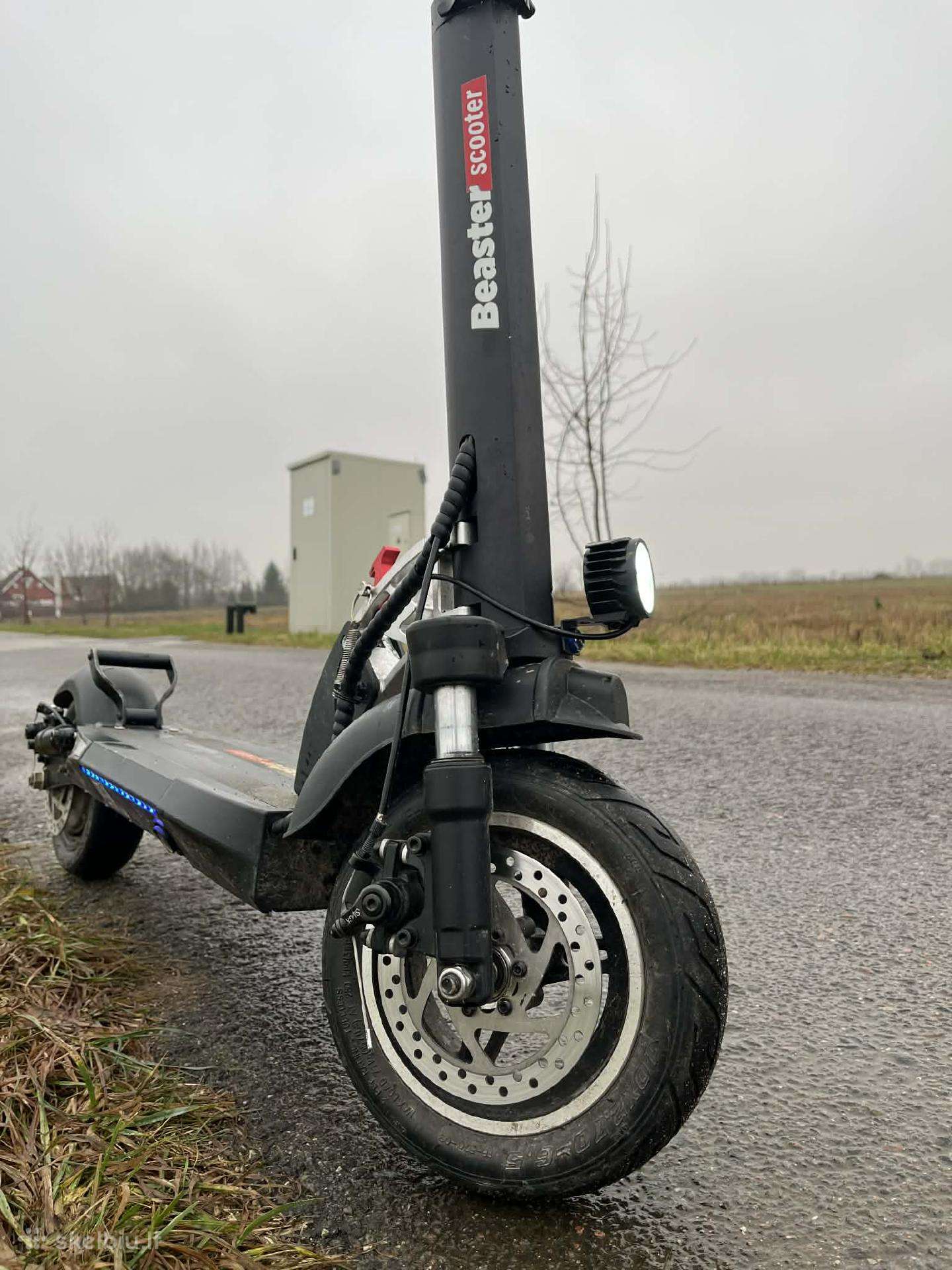 Electric scooter Beaster