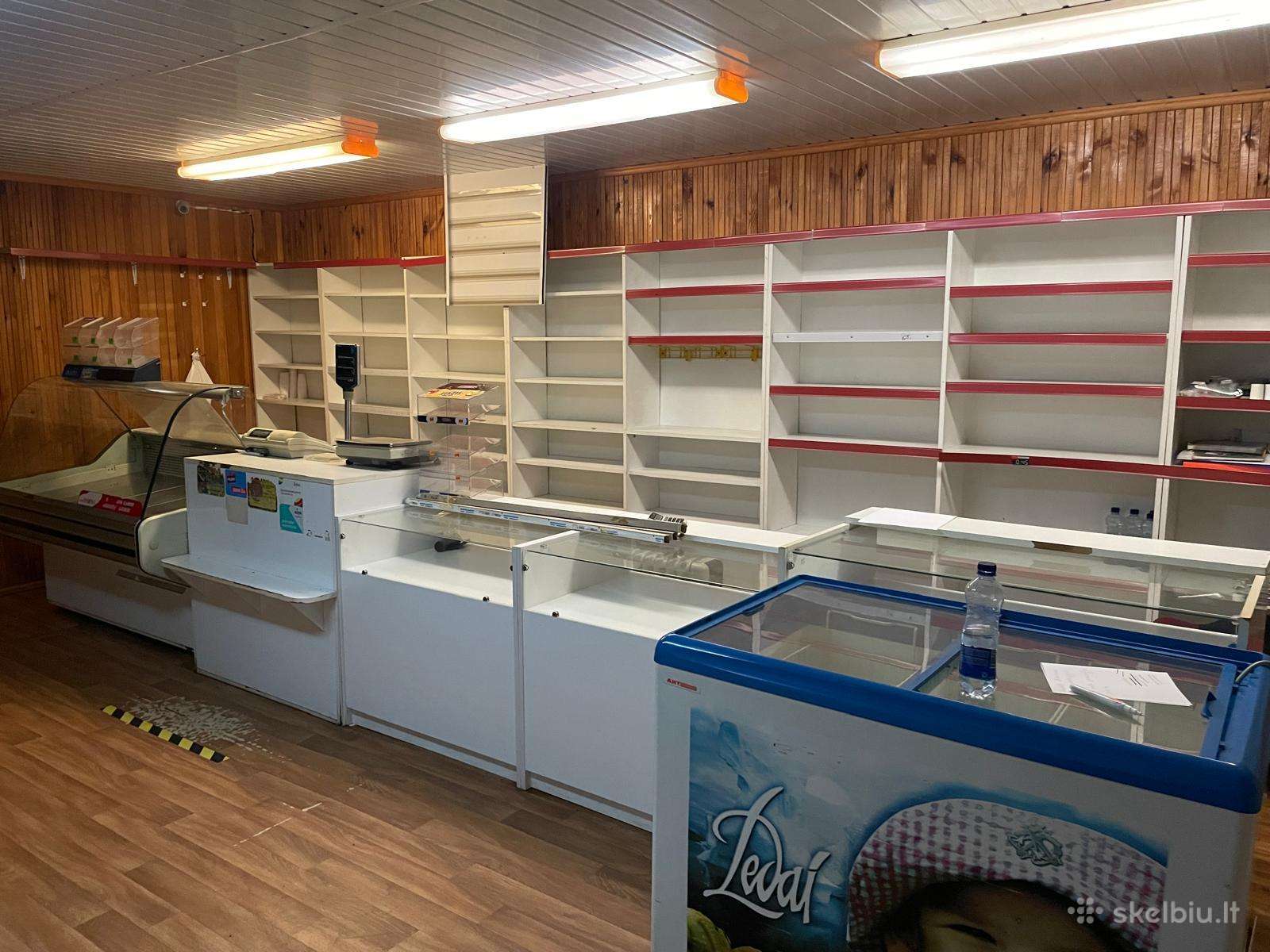 Parduodamas pilnai įrengtas prekybinis paviljonas