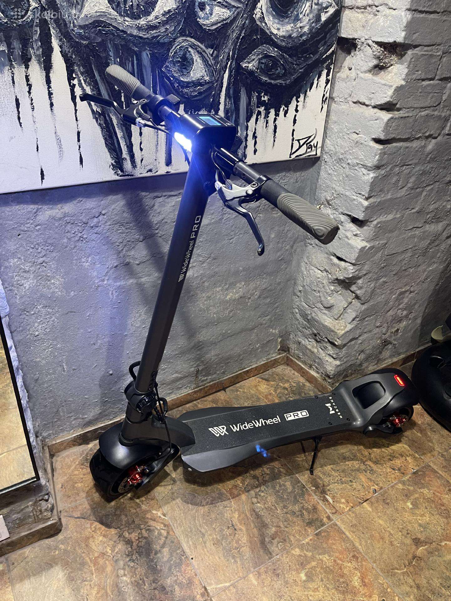 Electric scooter Vsett