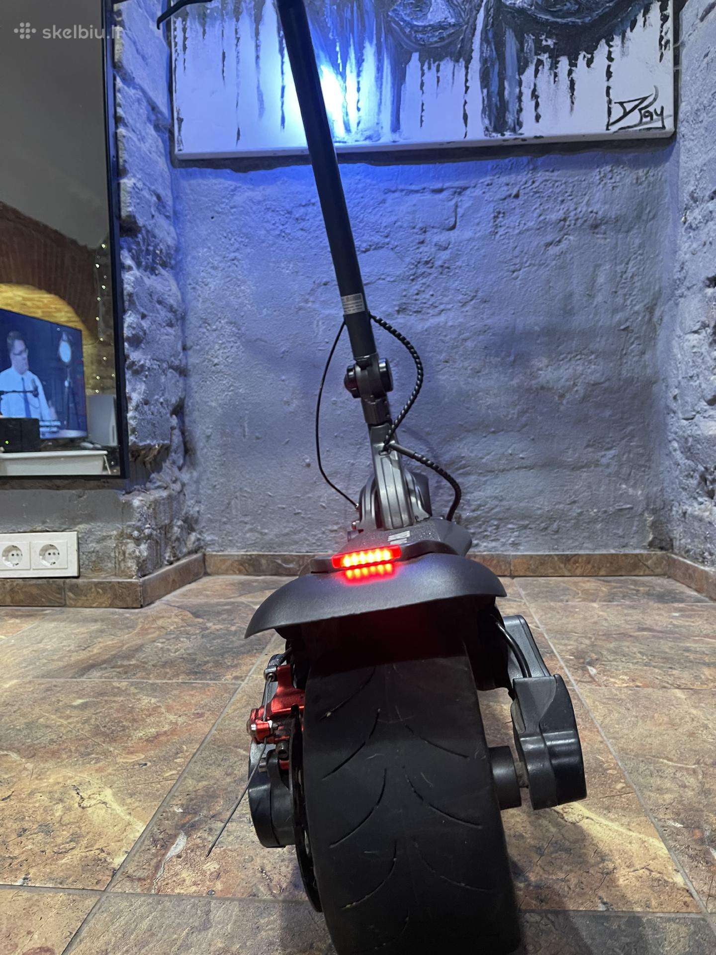 Electric scooter Vsett