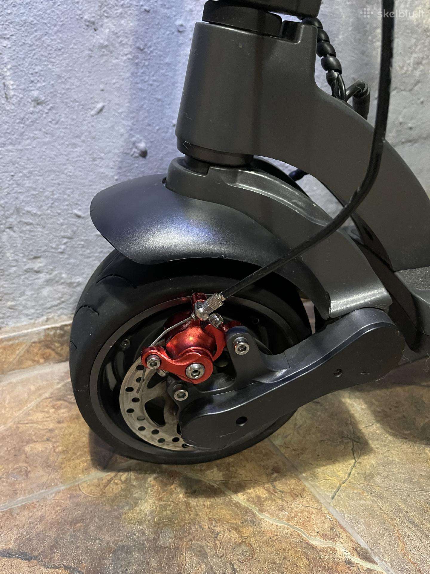 Electric scooter Vsett
