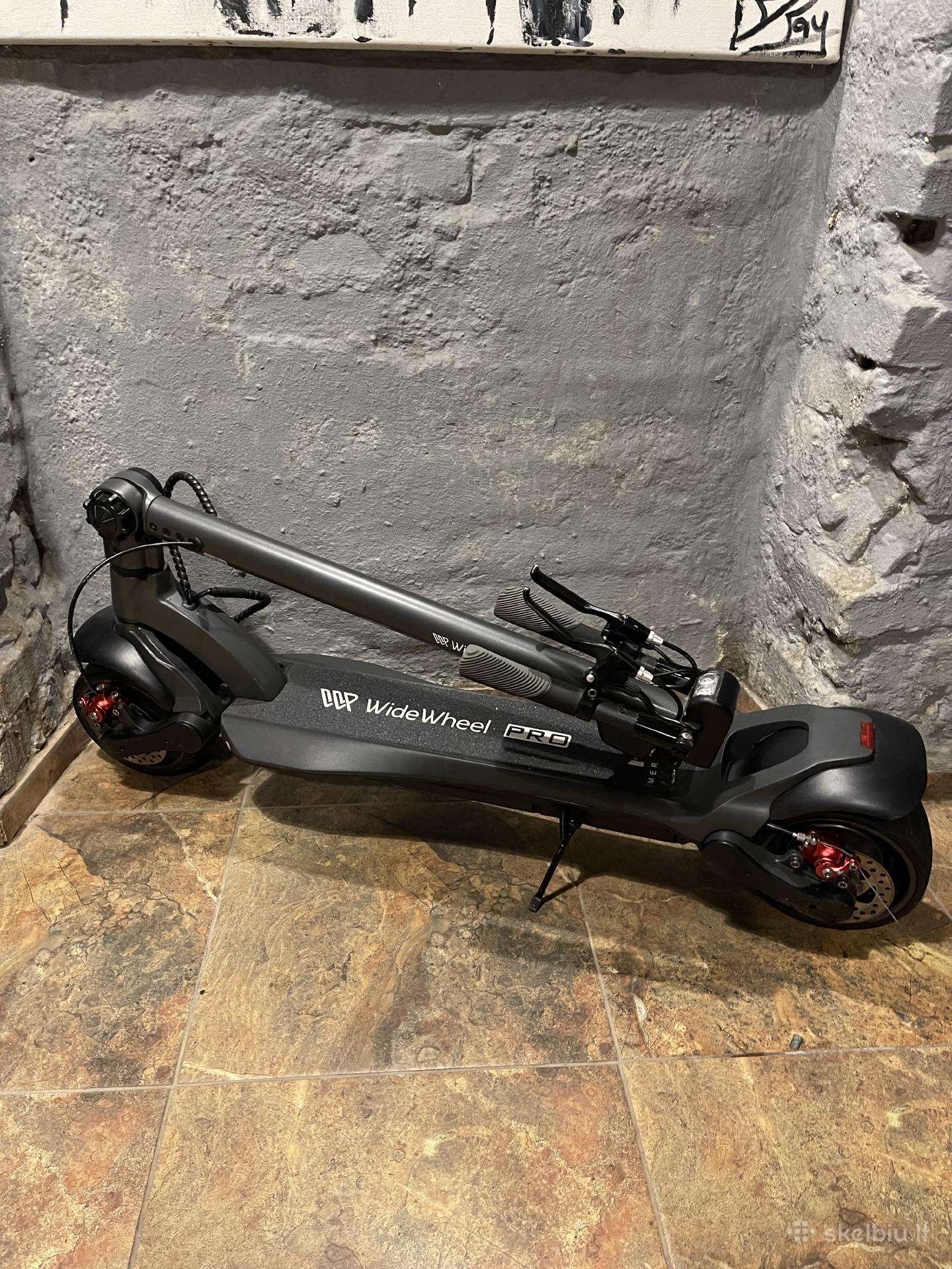 Electric scooter Vsett