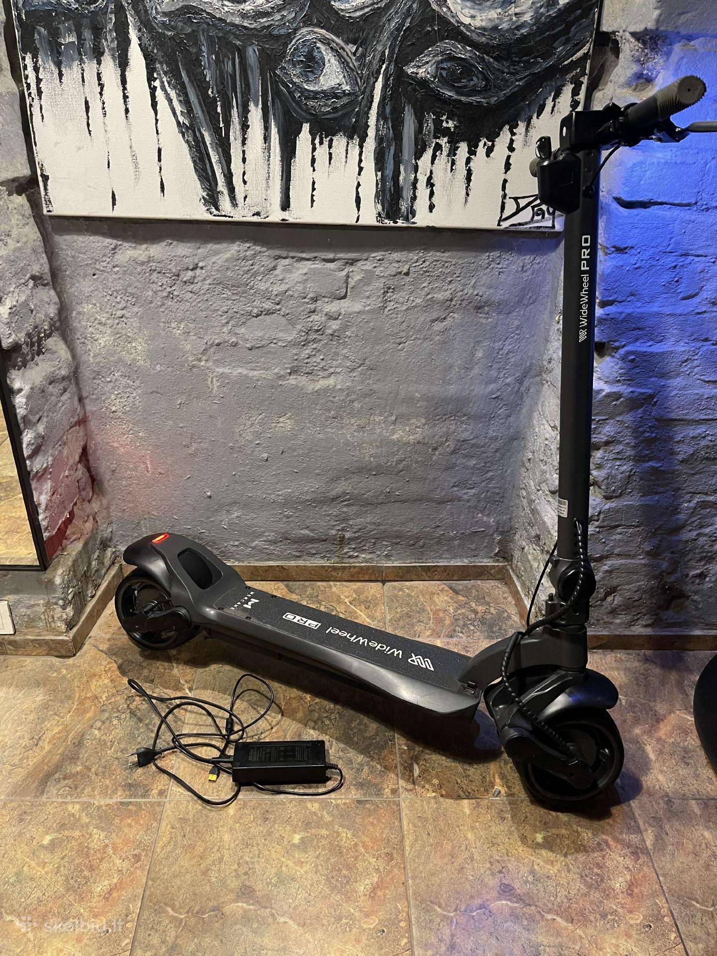 Electric scooter Vsett