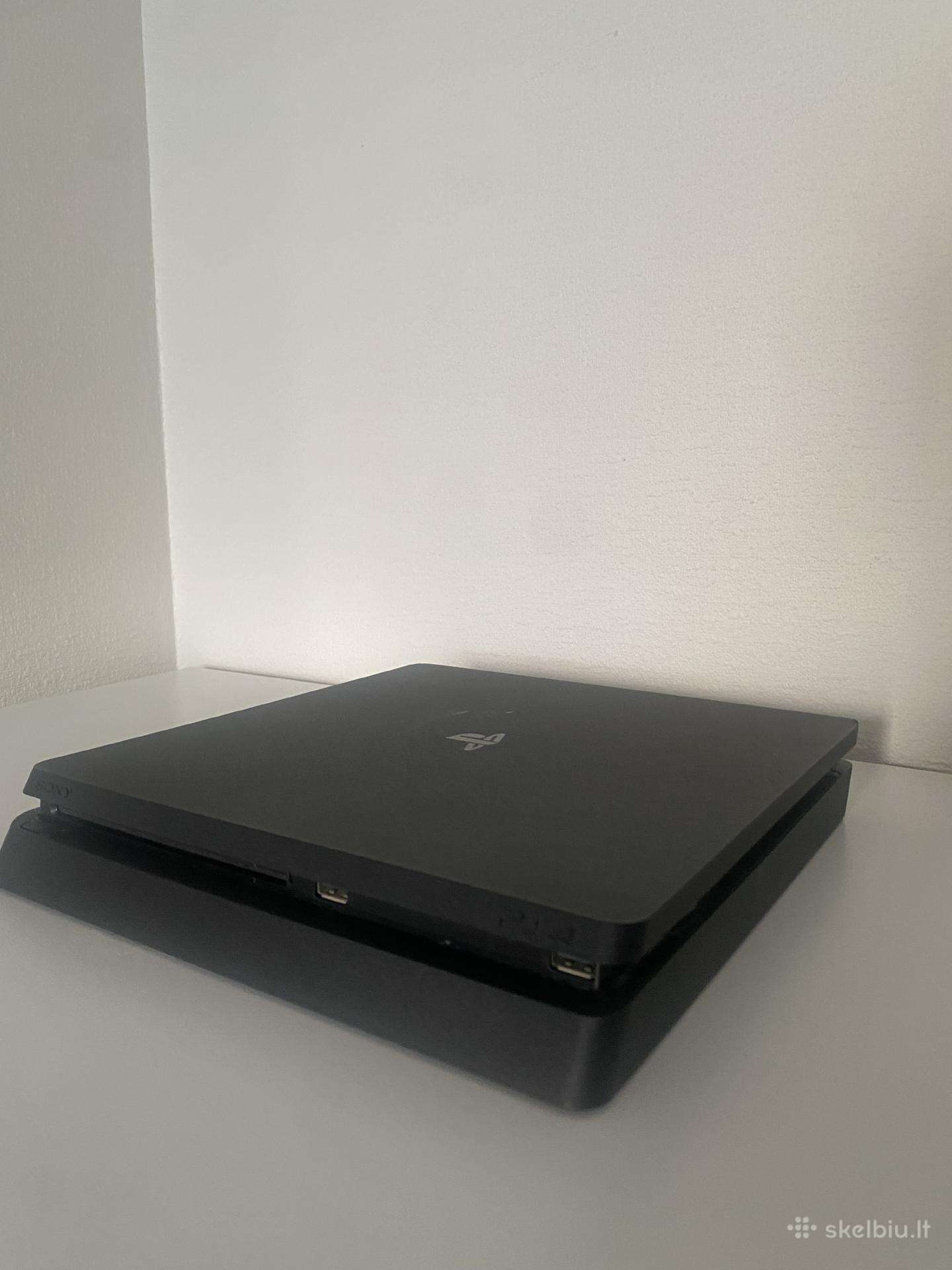 Parduodamas Playstation 4 Slim