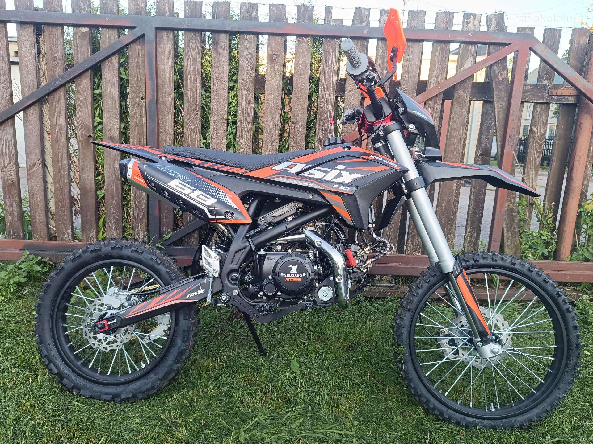Krosinis motociklas 140cc