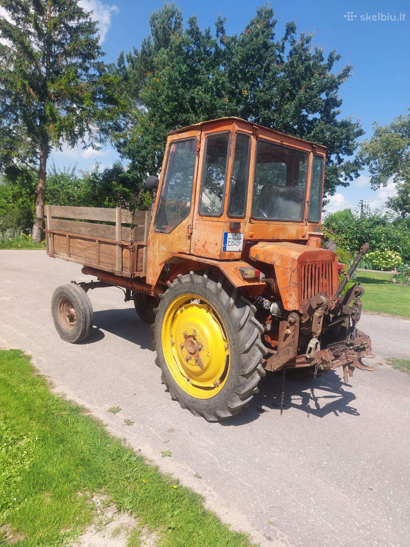 T16 traktorius