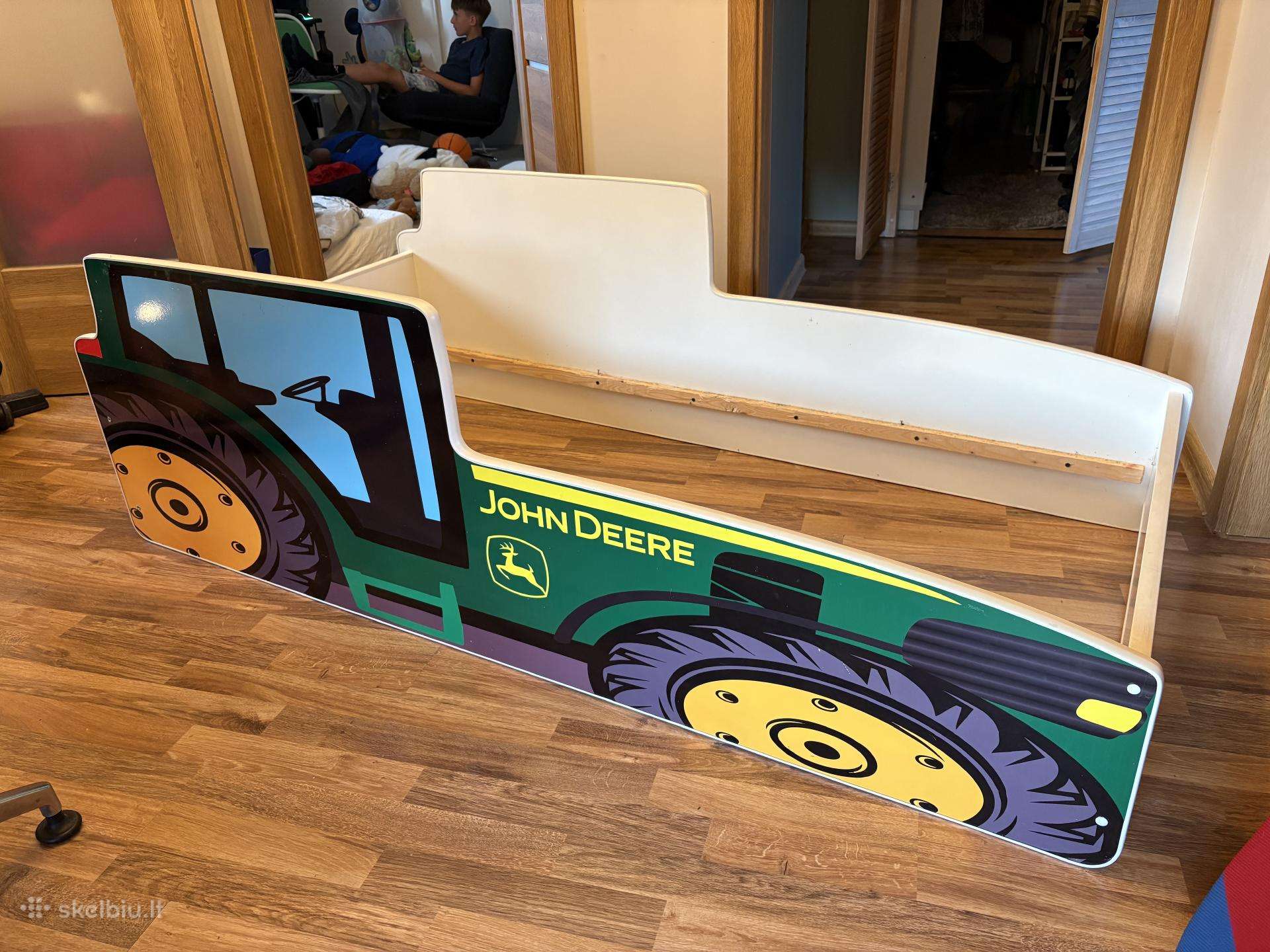 Vaikiska lova traktorius john deere