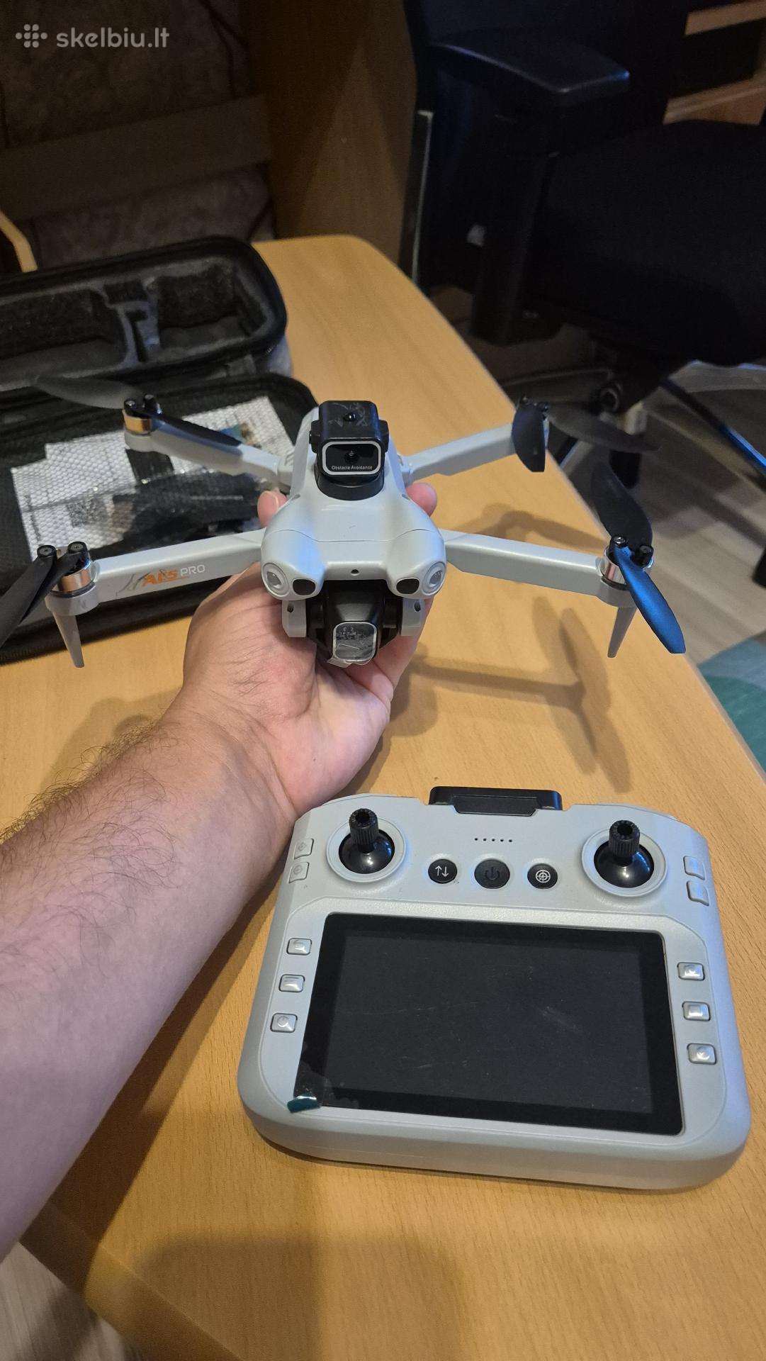 Naujas Ae5 Pro dronas su integruotu ekranu pultely