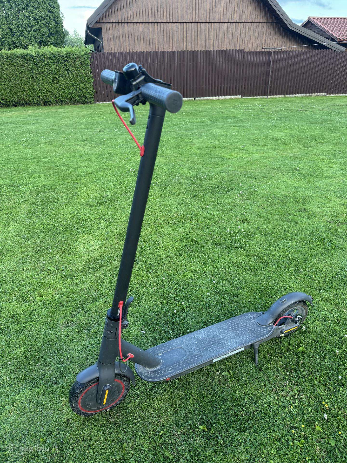 Elektrinis paspirtukas Xiaomi Mi Scooter Pro