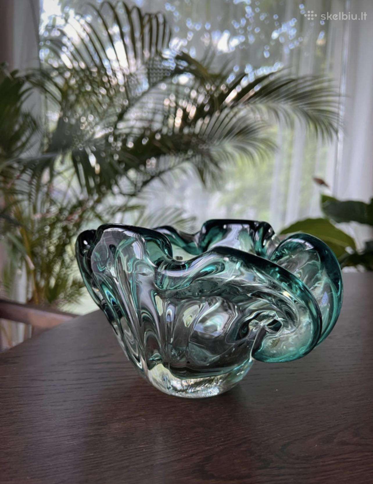 Vintažinė dekoratyvinė vaza murano