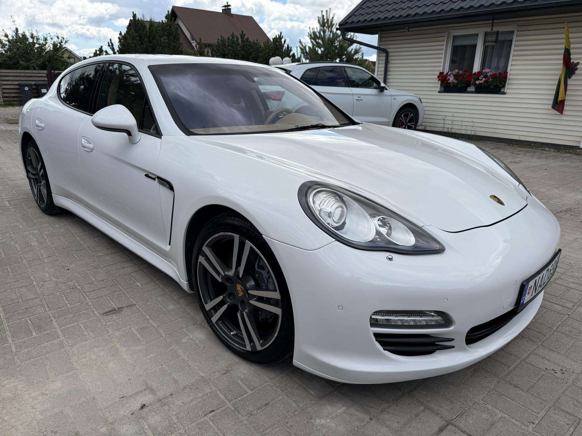 Porsche Panamera, 3.0 l., Хэтчбек