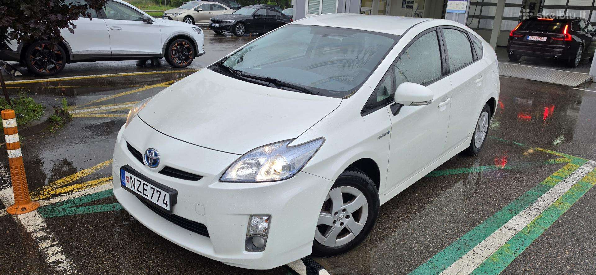 Toyota Prius, hečbekas