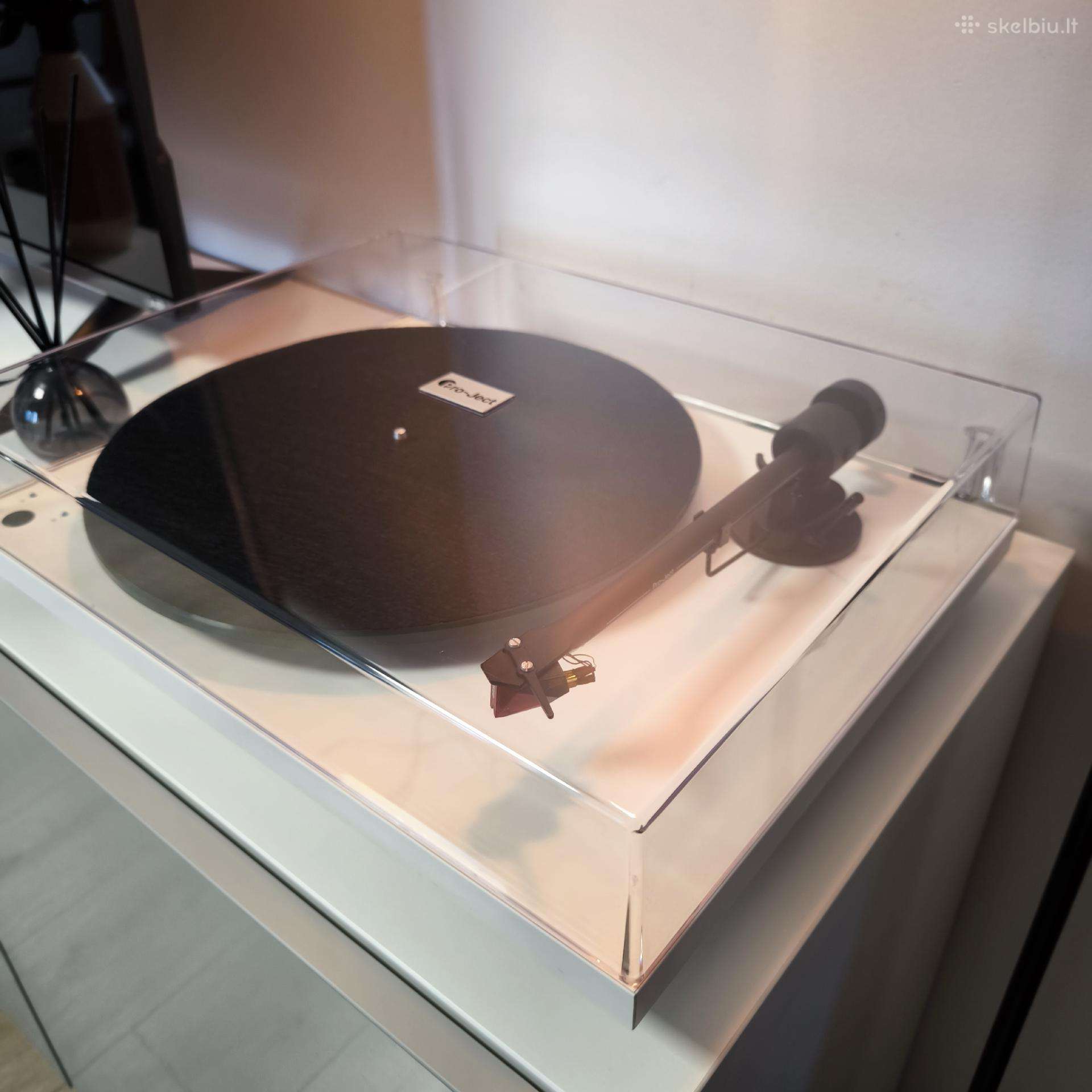 Pro-ject T1 Phono SB vinilinių plokštelių grotuvas