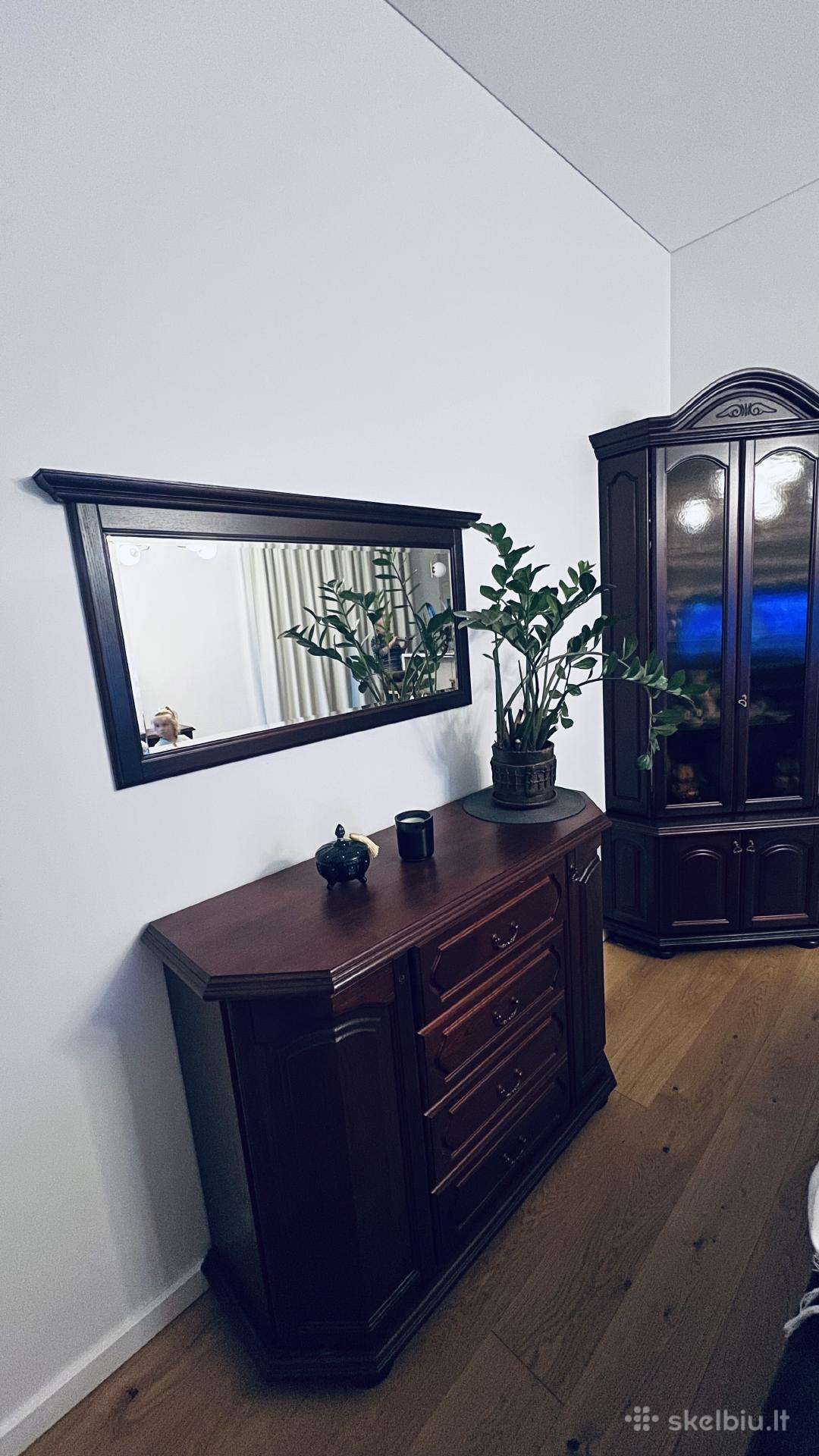 Naturalaus uosio masyvo baldai