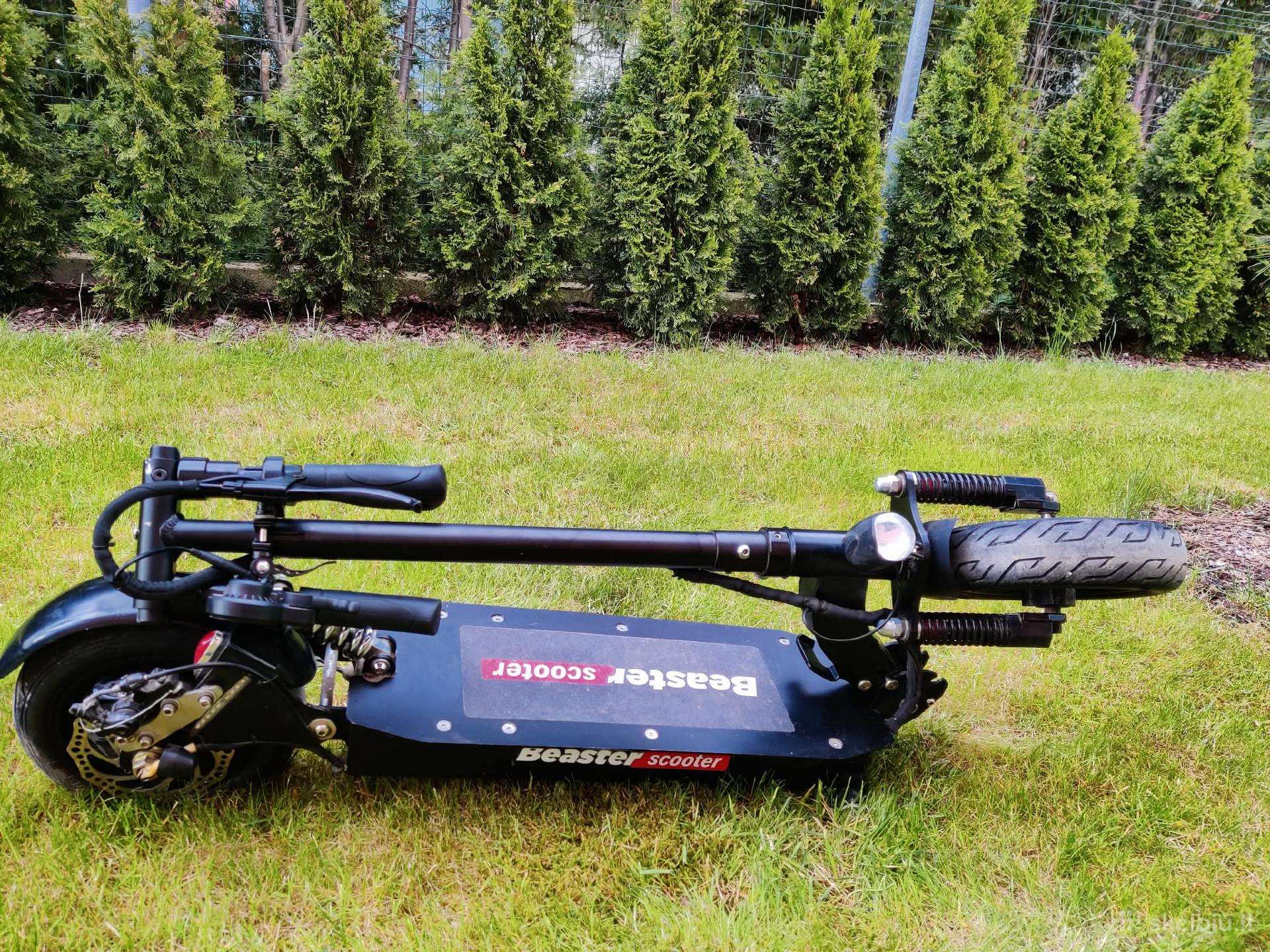 Electric scooter Beaster
