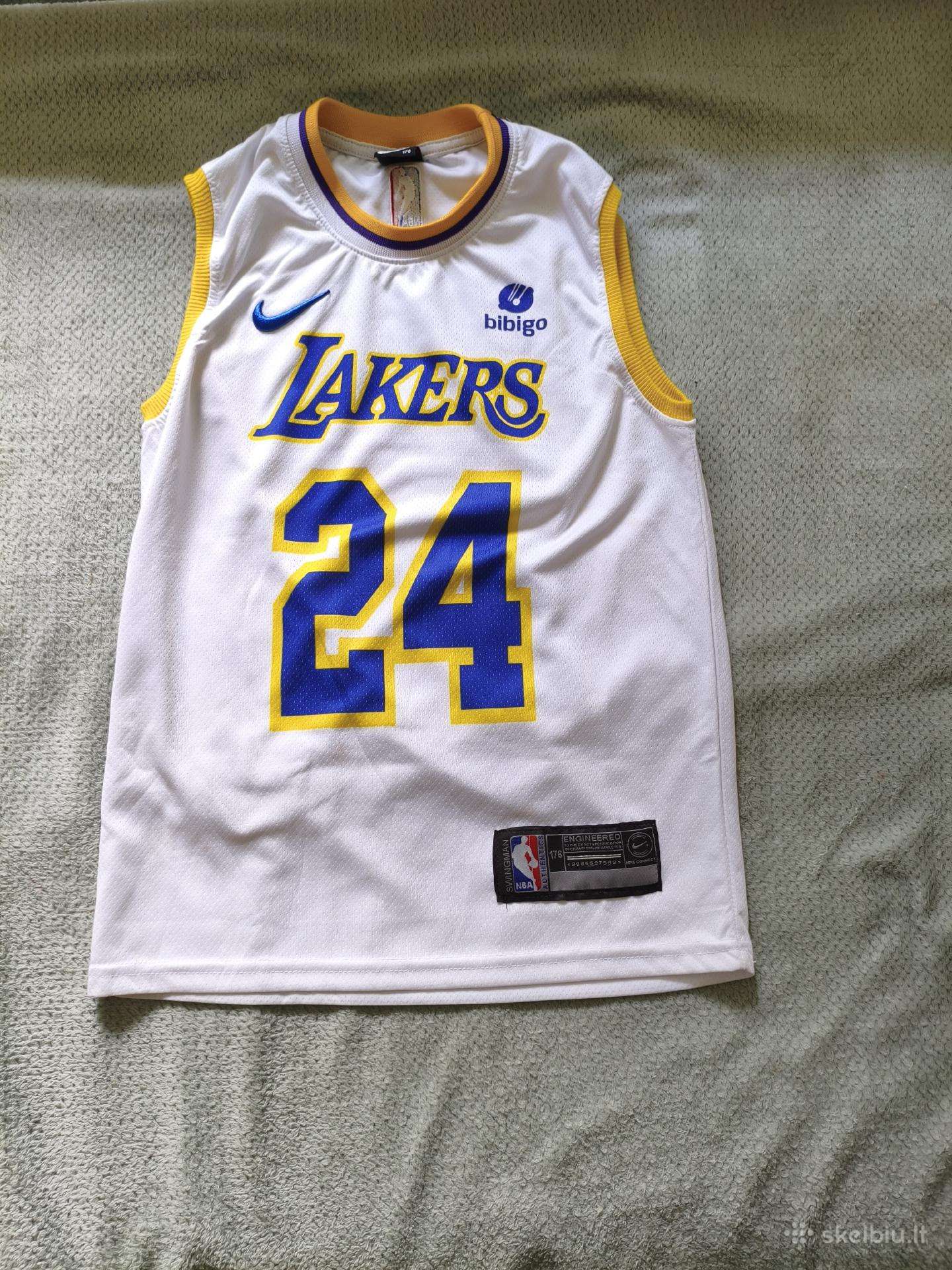 Kobe Bryant maikė