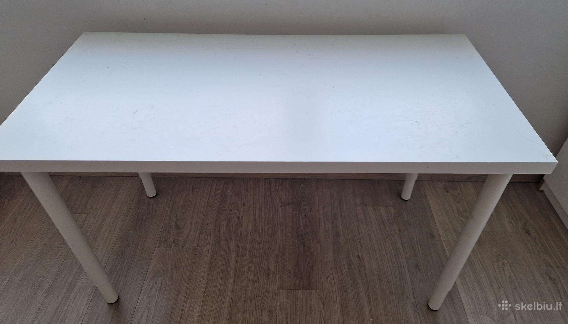 Parduodu rašomąjį / darbo stalą