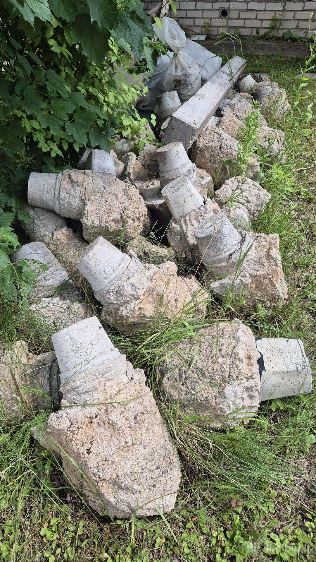 Betoniniai poliai