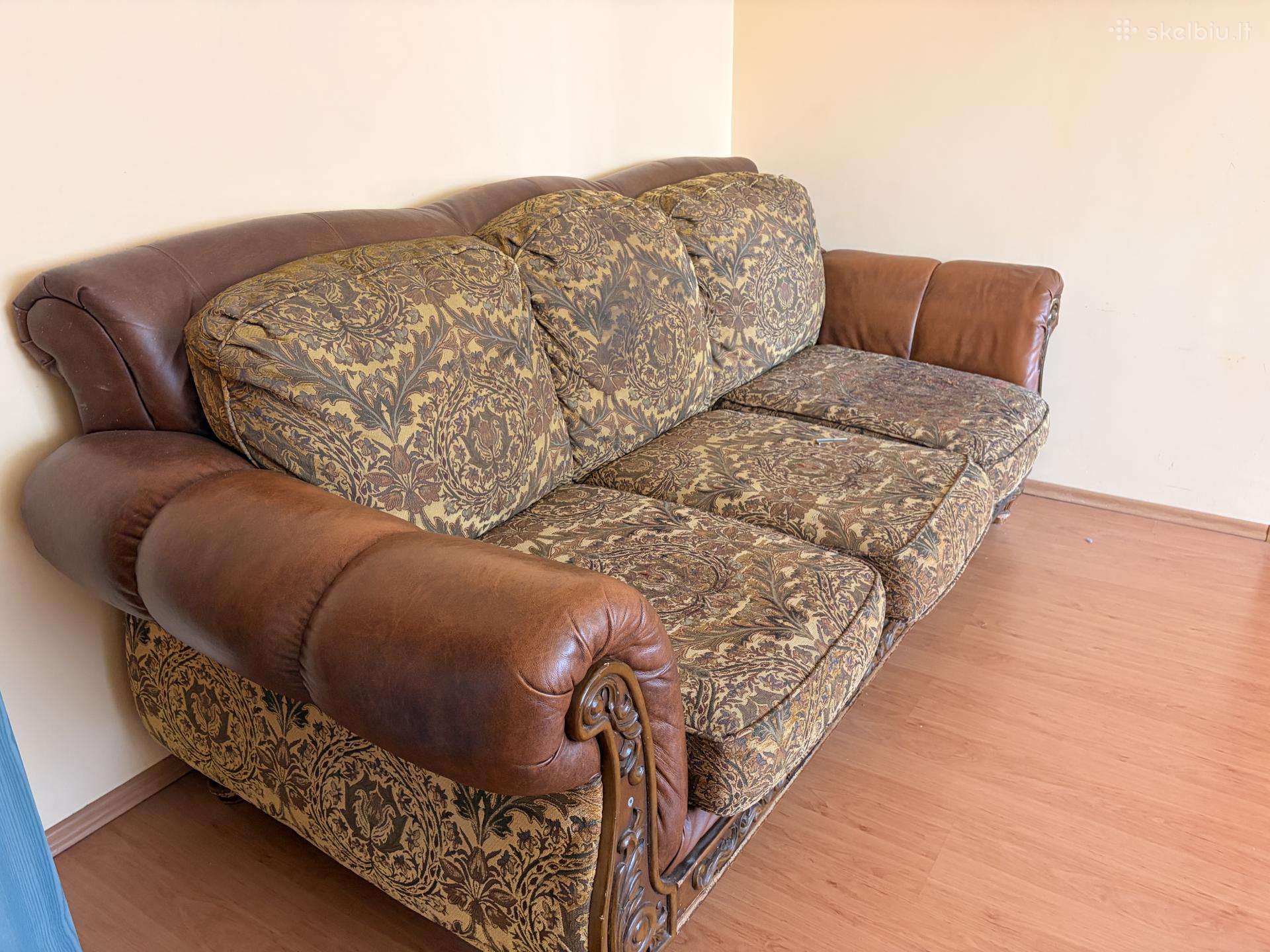 Trivietė sofa