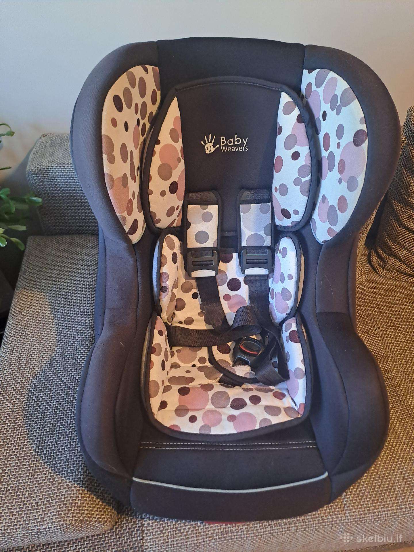 Kėdutė į auto