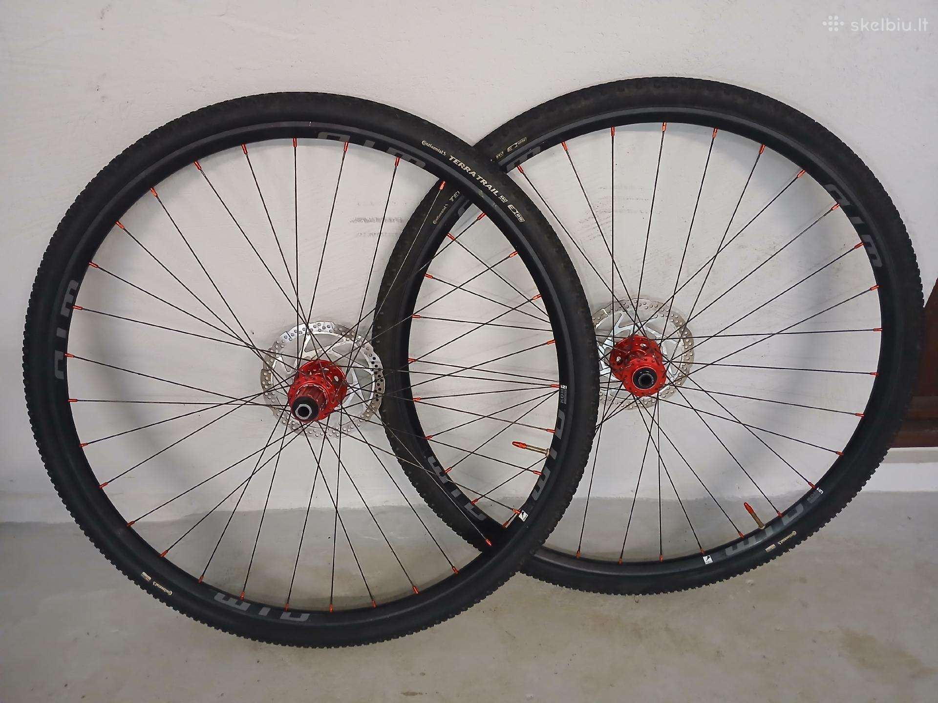 Gravel dviračio ratai 700c