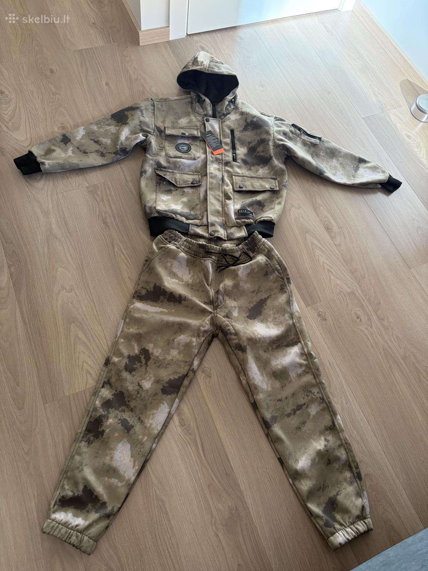 Drabužių komplektas