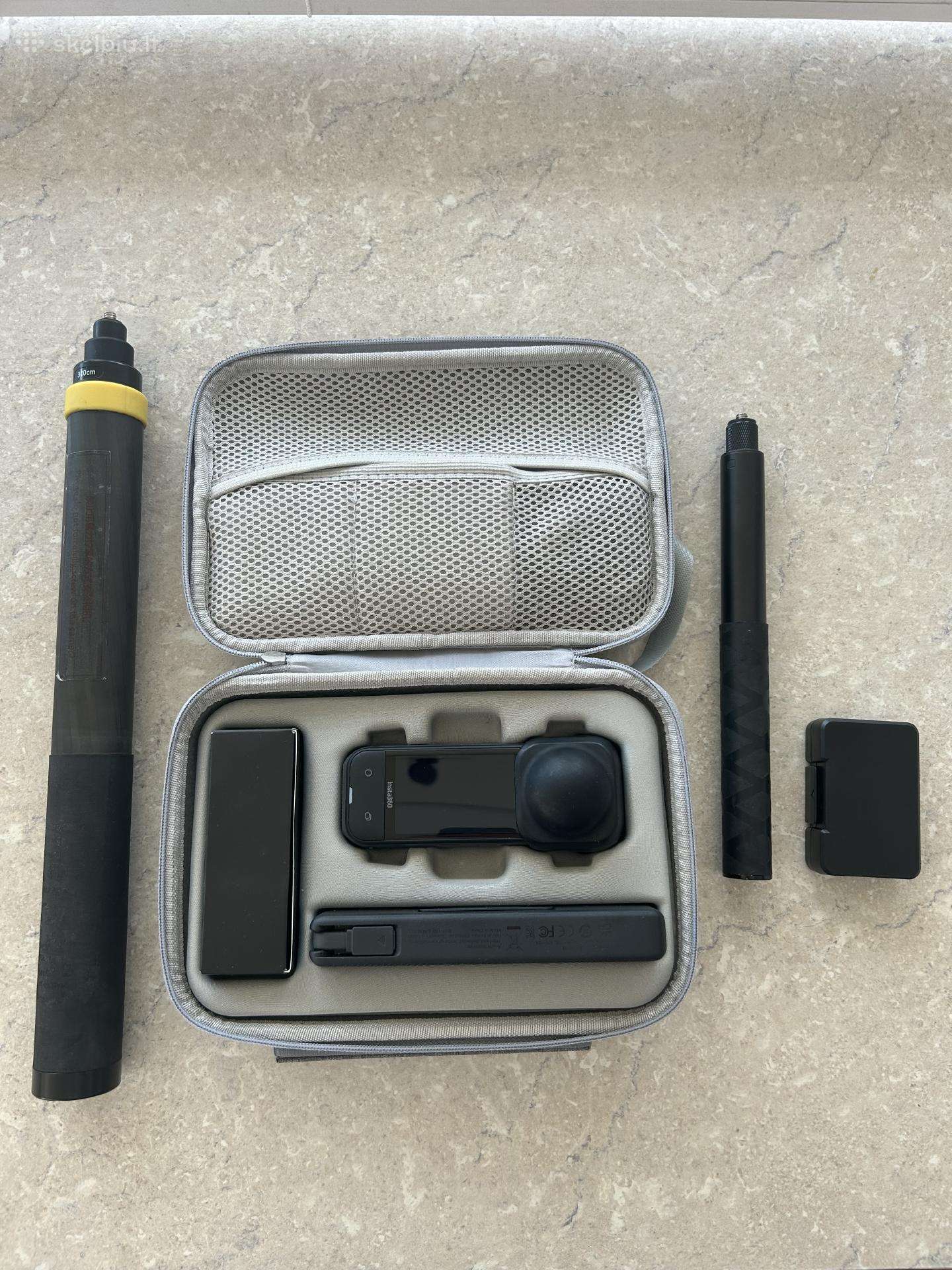 Insta360 X5 essentials bundle + 3m selfie stick