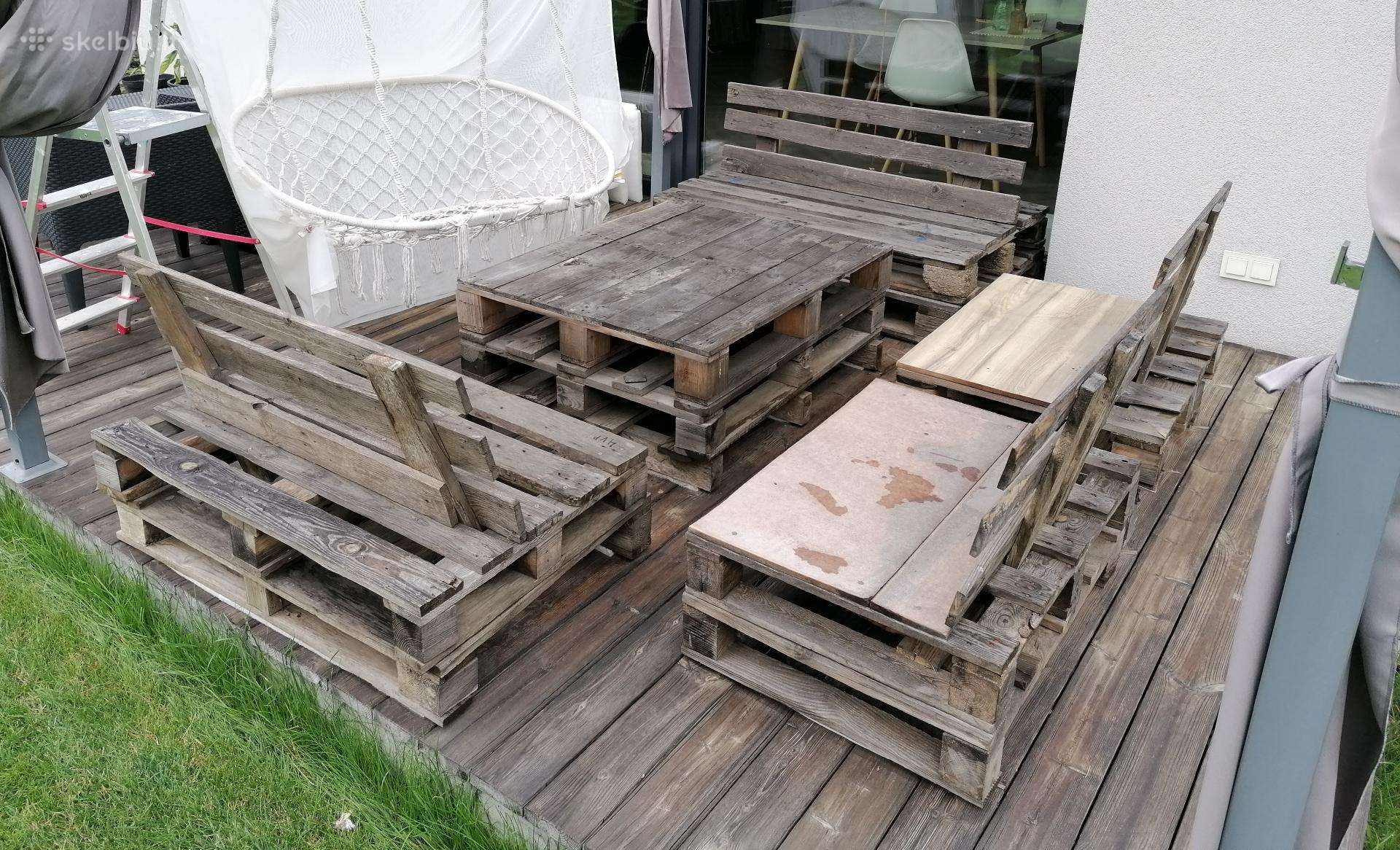 Lauko baldai iš palečių