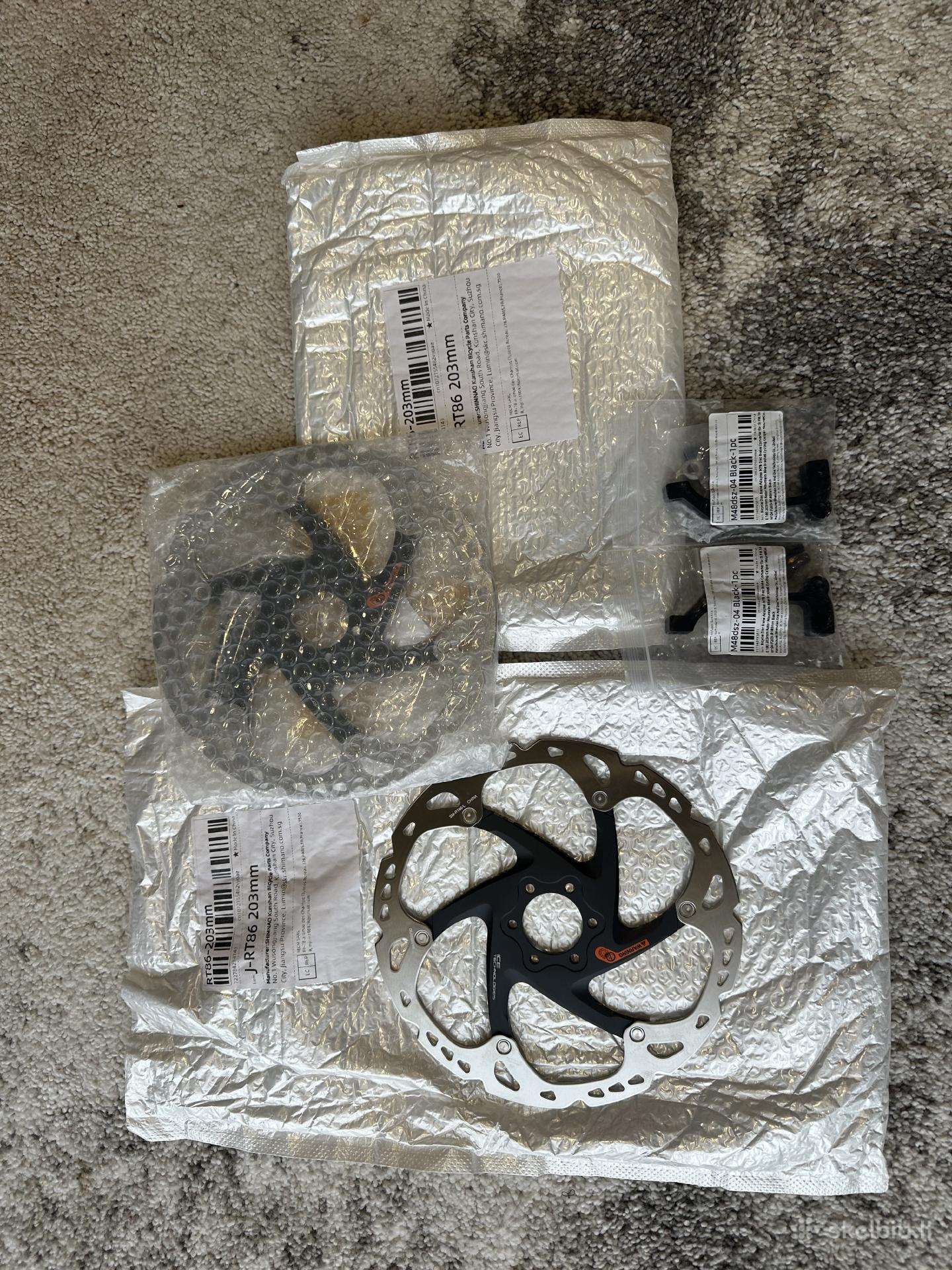 2x Shimano Deore XT Rt86 203 mm Ice-tech diskai