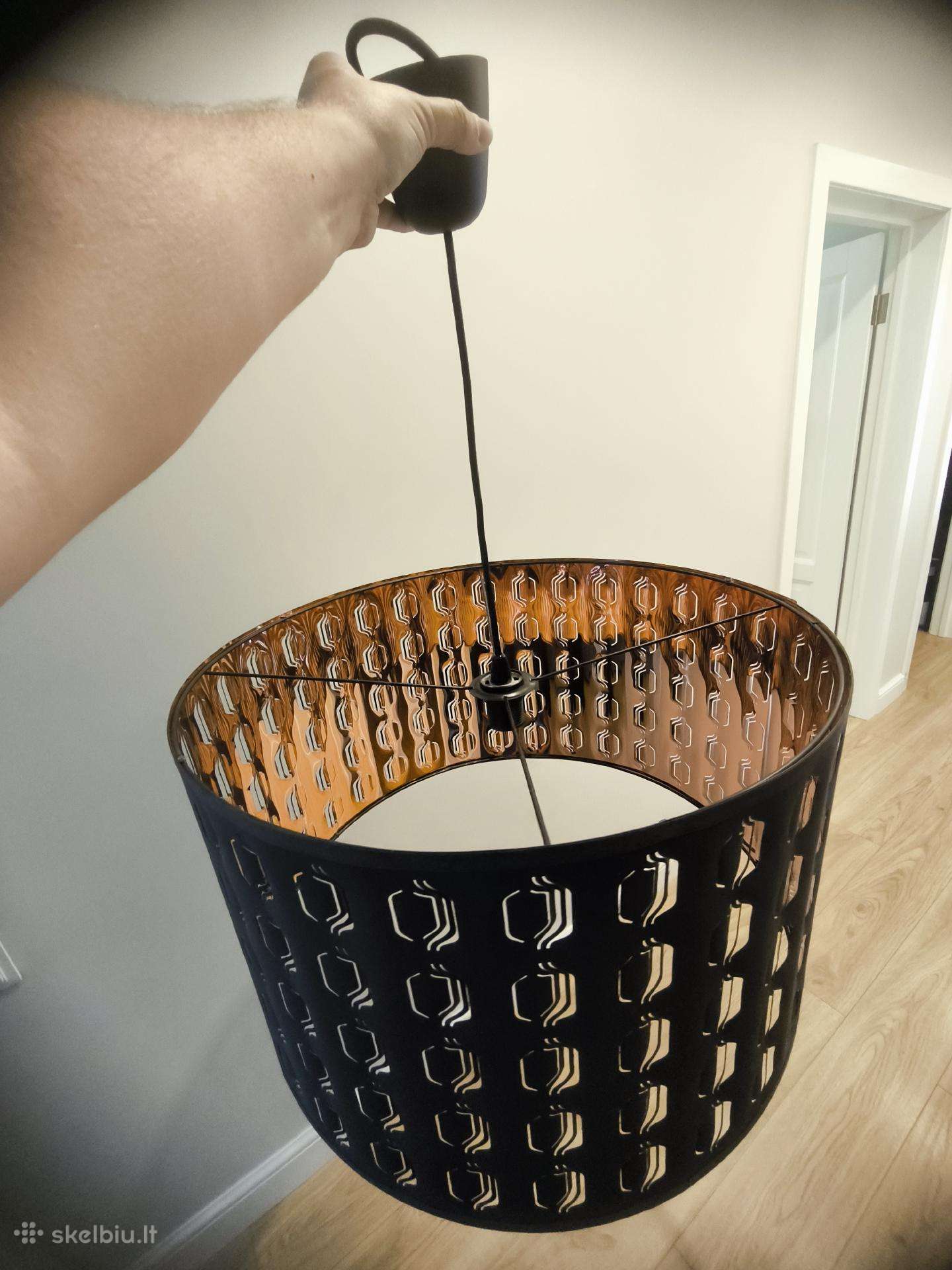 Lubiniai pakbinami Ikea šviestuvai