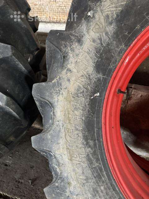 Traktoriaus ratai