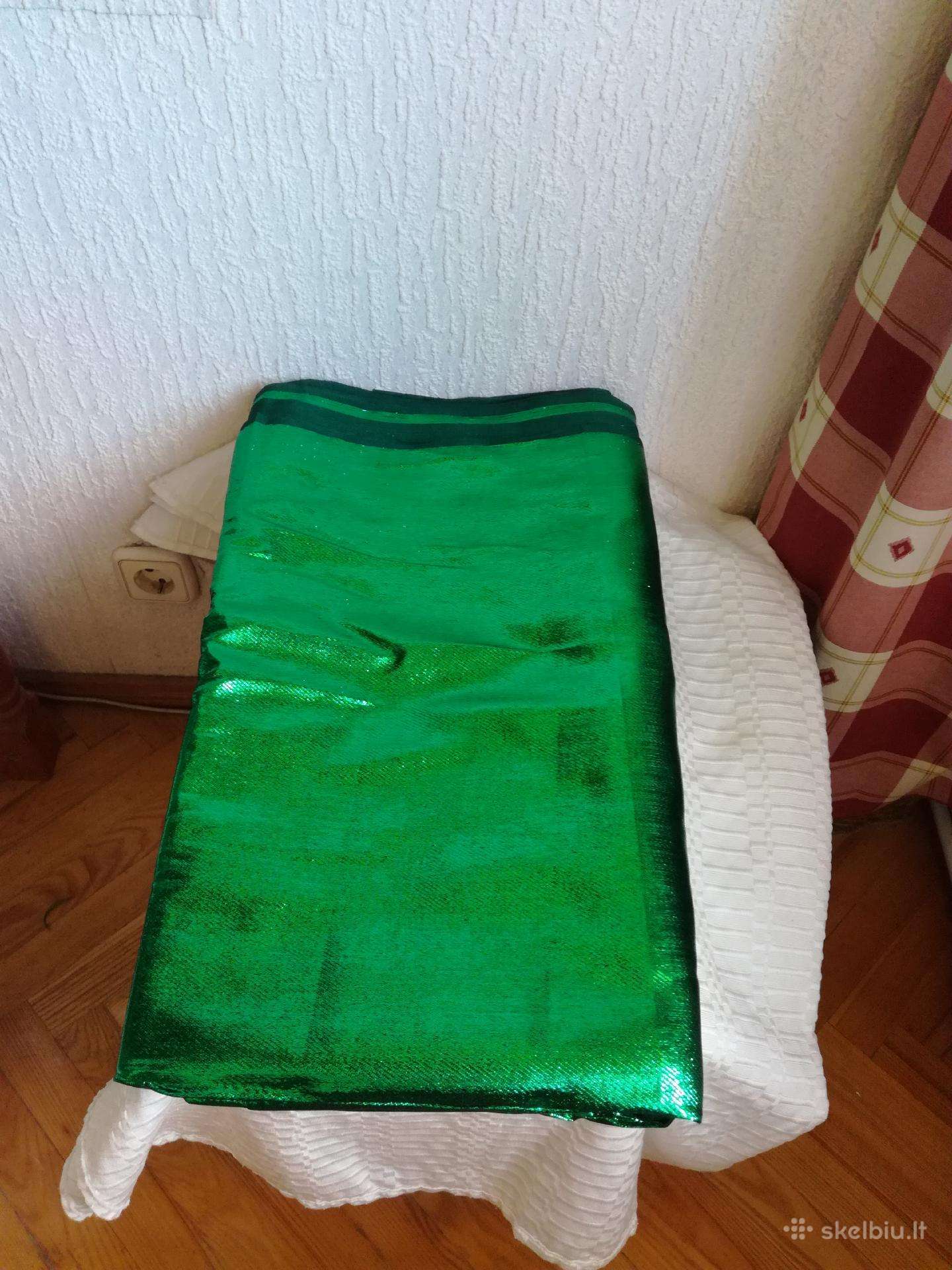 Senų laikų,blizgus,įdomus audinys