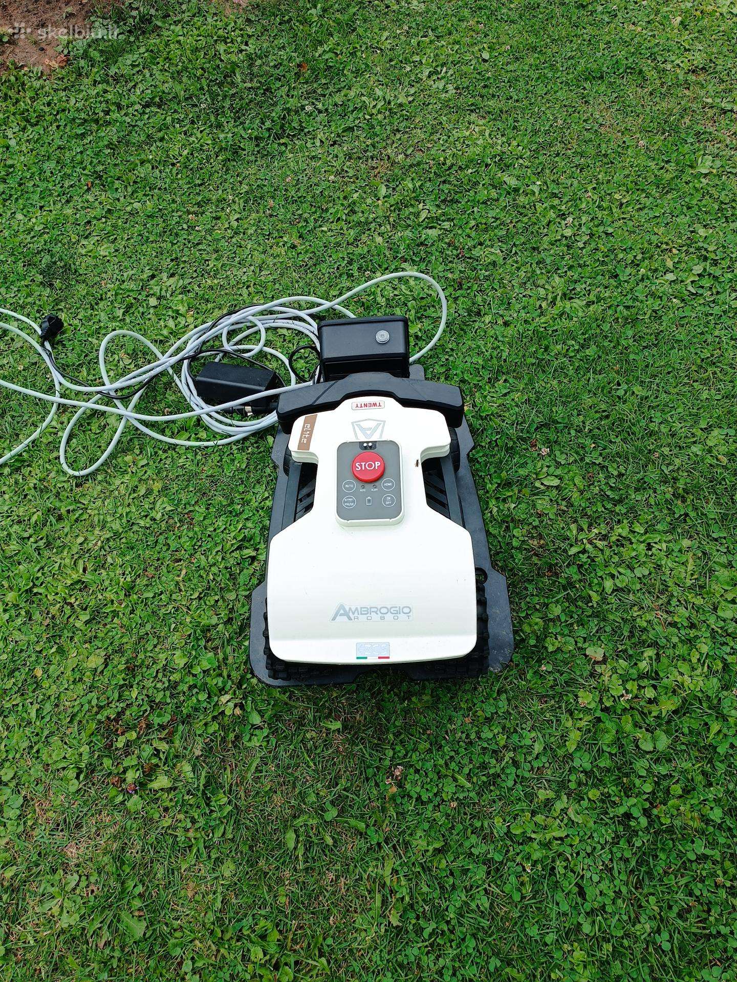 Vejos robotas Ambrogio elite L20