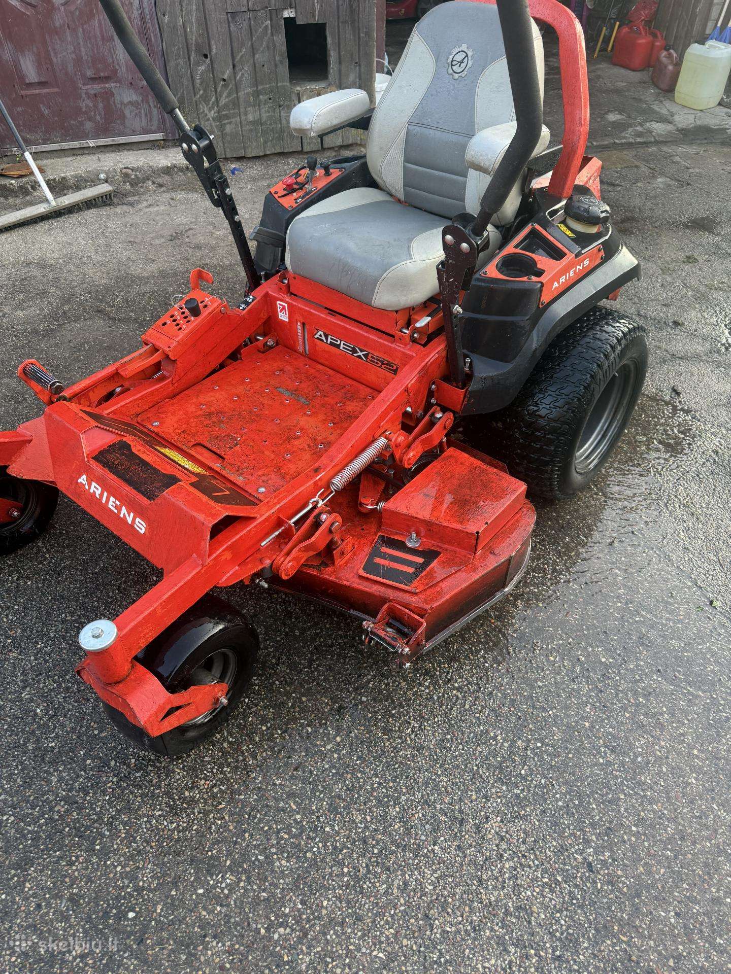 Ariens Apex 52