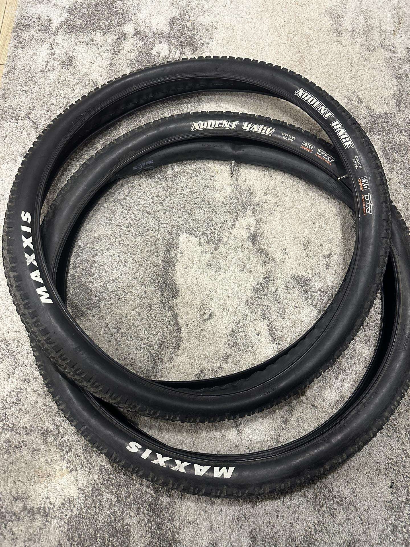 2vnt.maxxis Ardentrace 29x2.35-MTB padangos+kamera