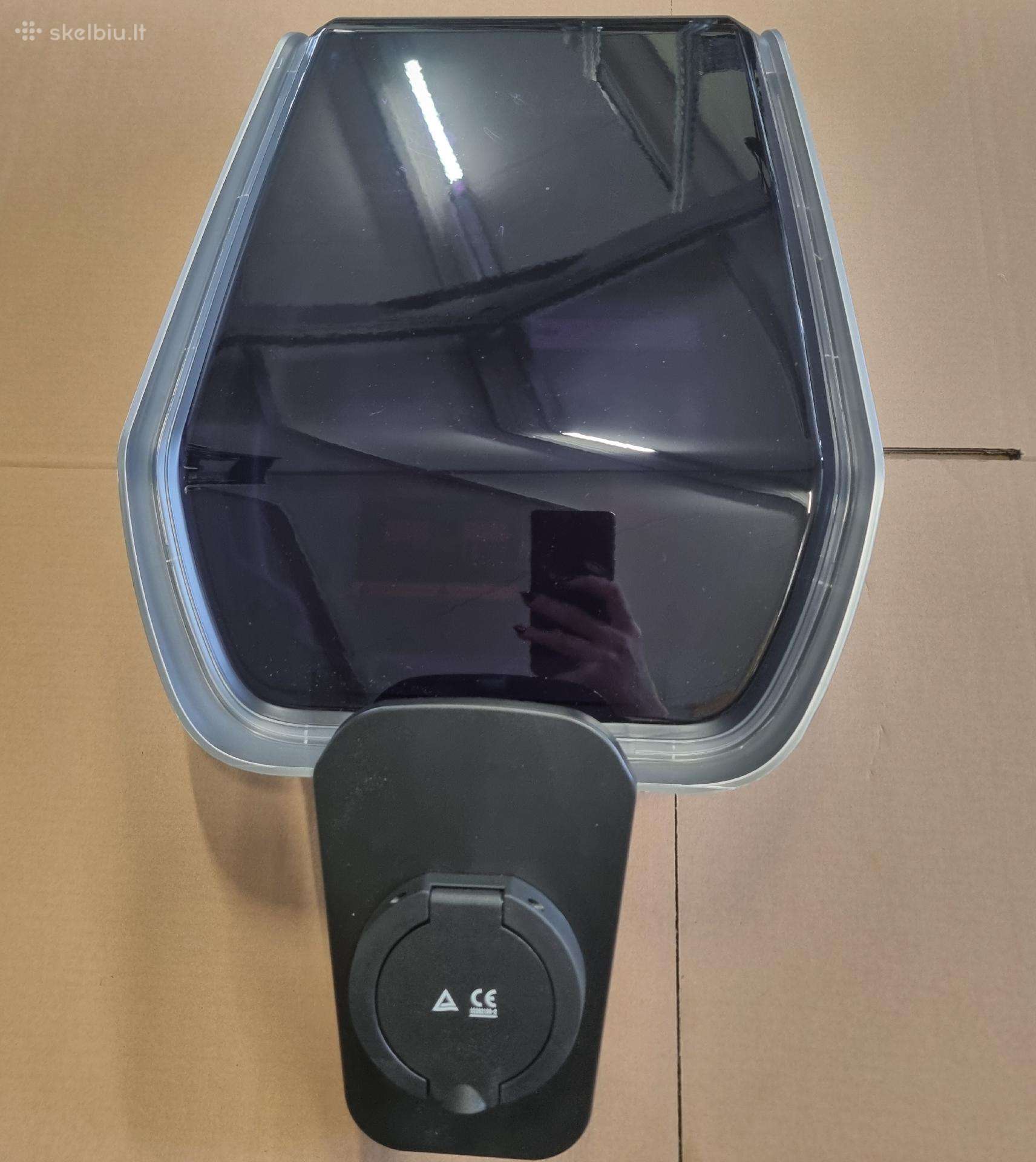 Išmanioji elektromobilių stotelė Linchr Es-07-b