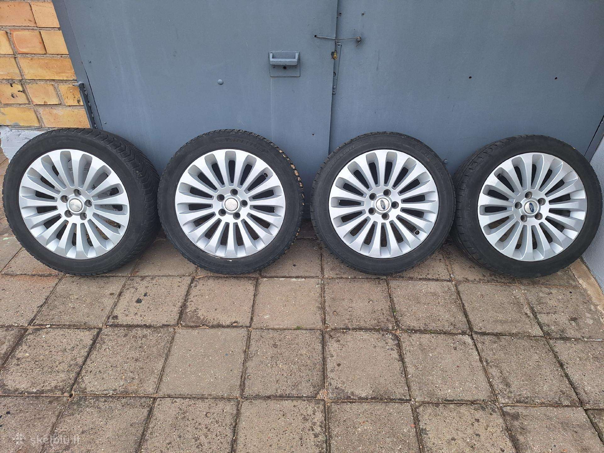 R17 5x108 ratlankiai su padangom 235/45