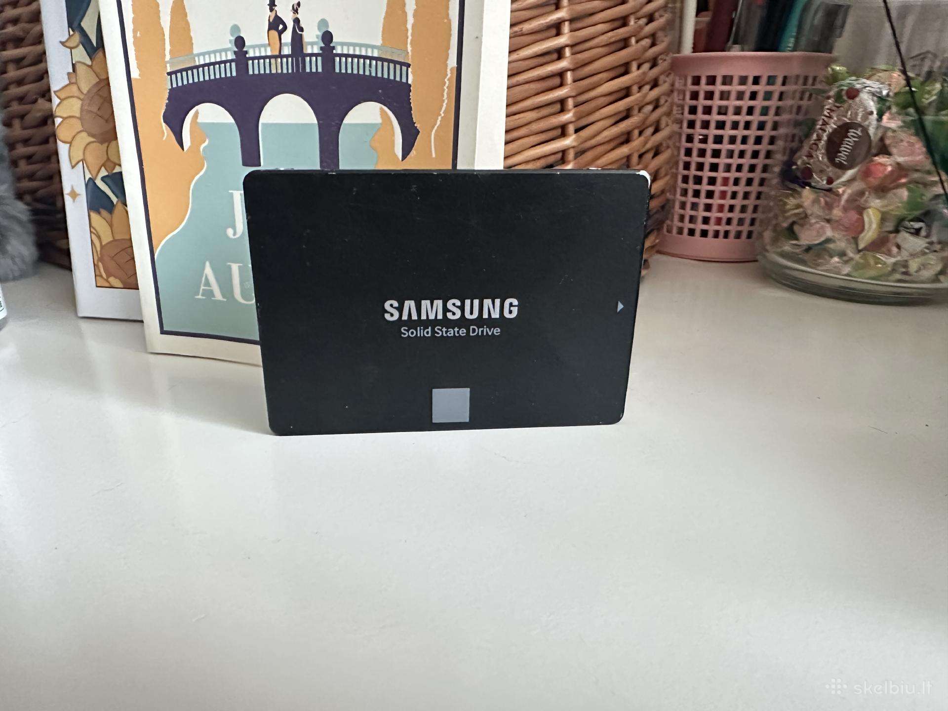 Samsung 860 EVO 250gb SSD v-nand memory - 100%