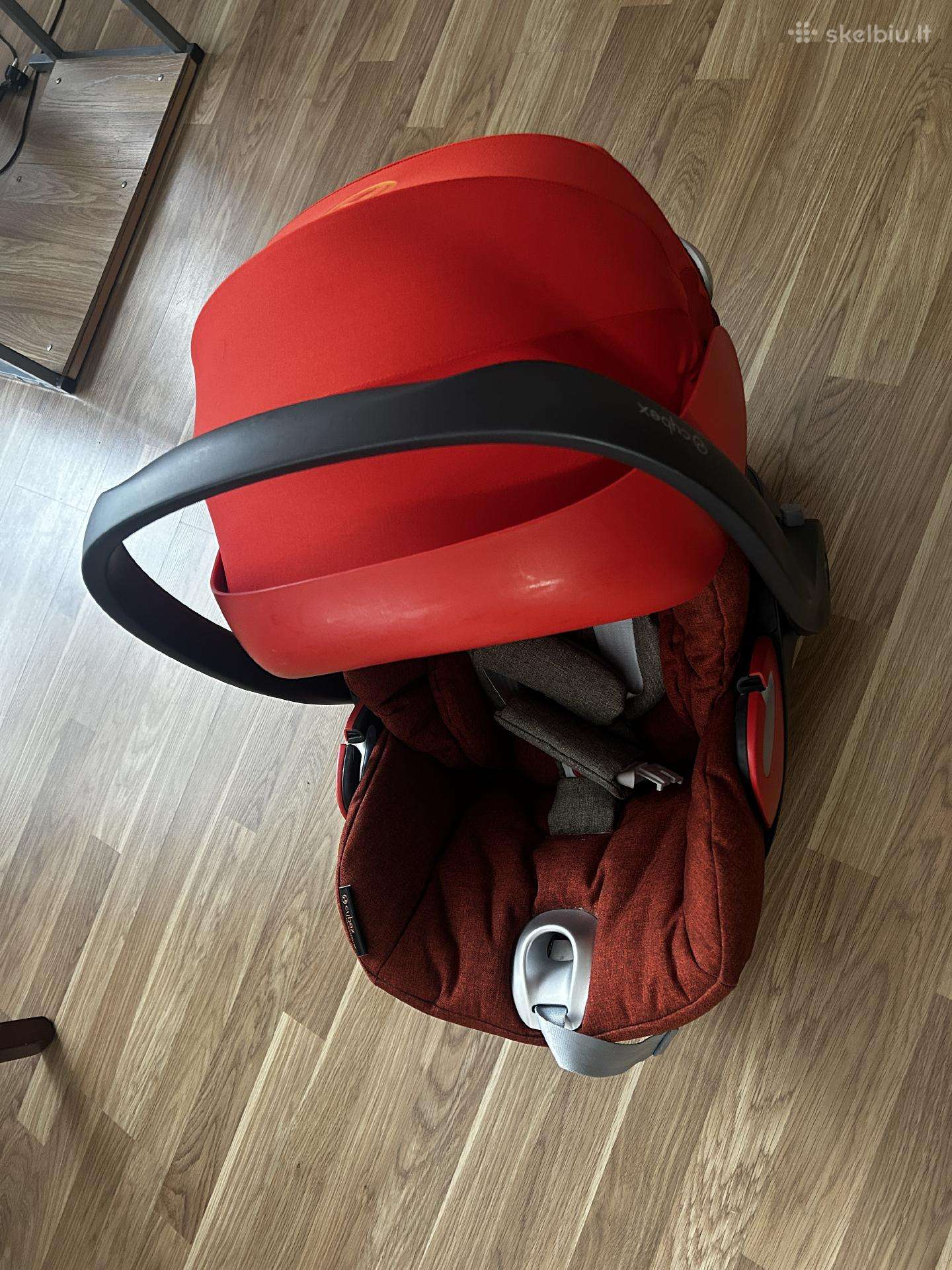 Cybex Cloud Q Plus autokėdute su Q-fix baze