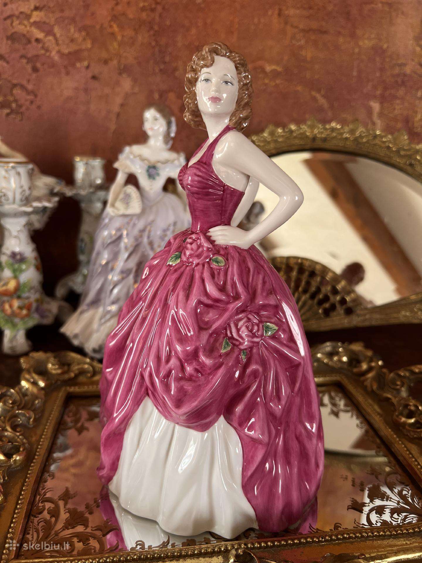Royal Doulton porceliano dama
