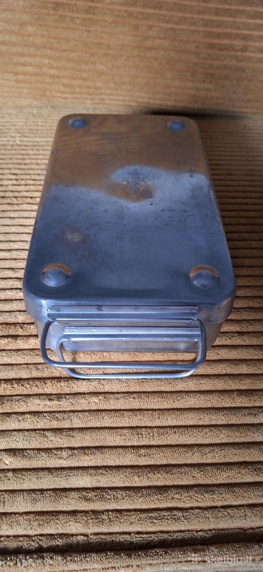 Vintažinė metalinė dėžutė(skaidrėms)