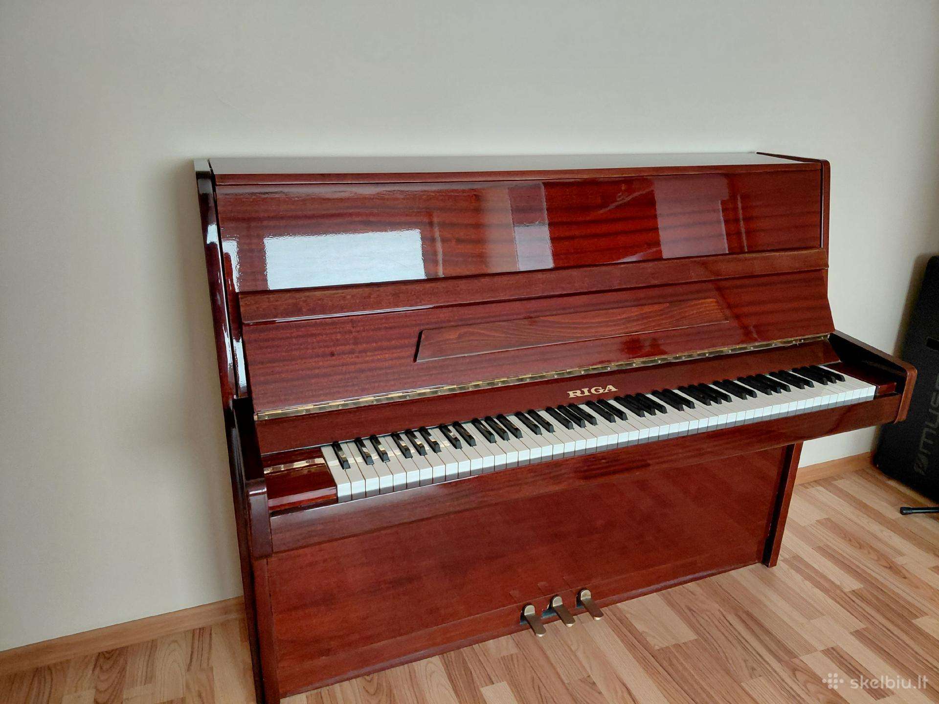Pianinas Riga
