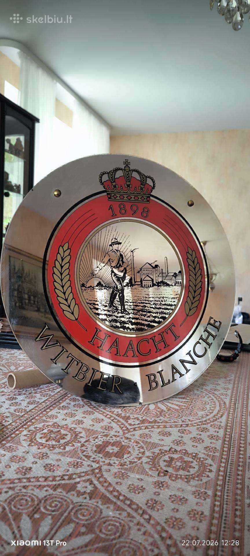 Sena alaus reklama iskaba