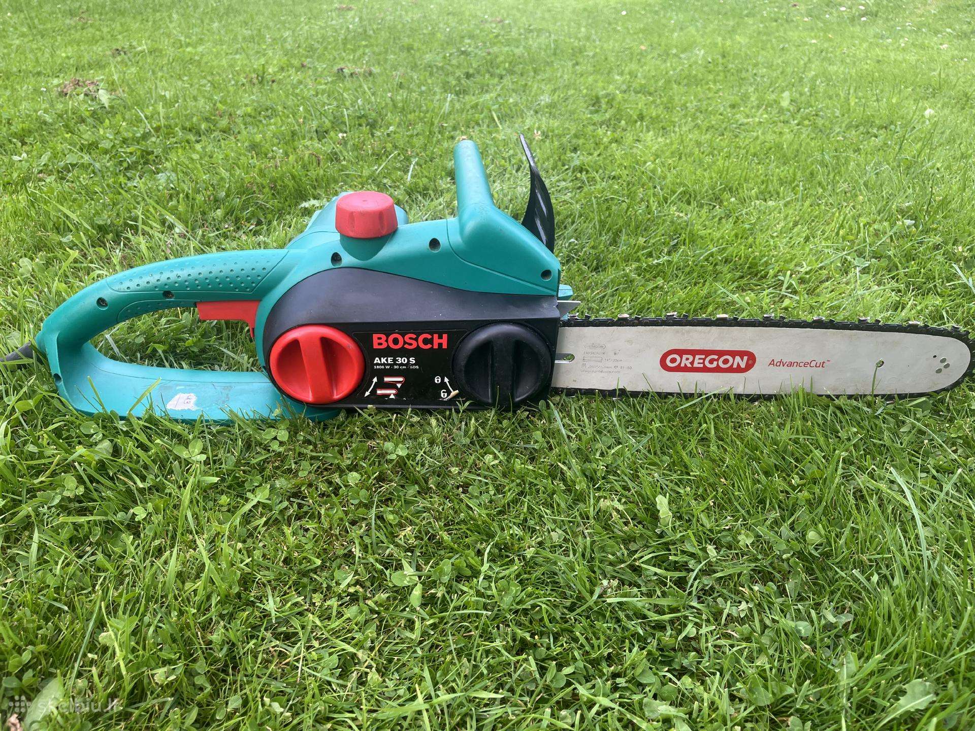 Bosch Ake 30s el. gr. pjūklas +35 cm Oregon juosta