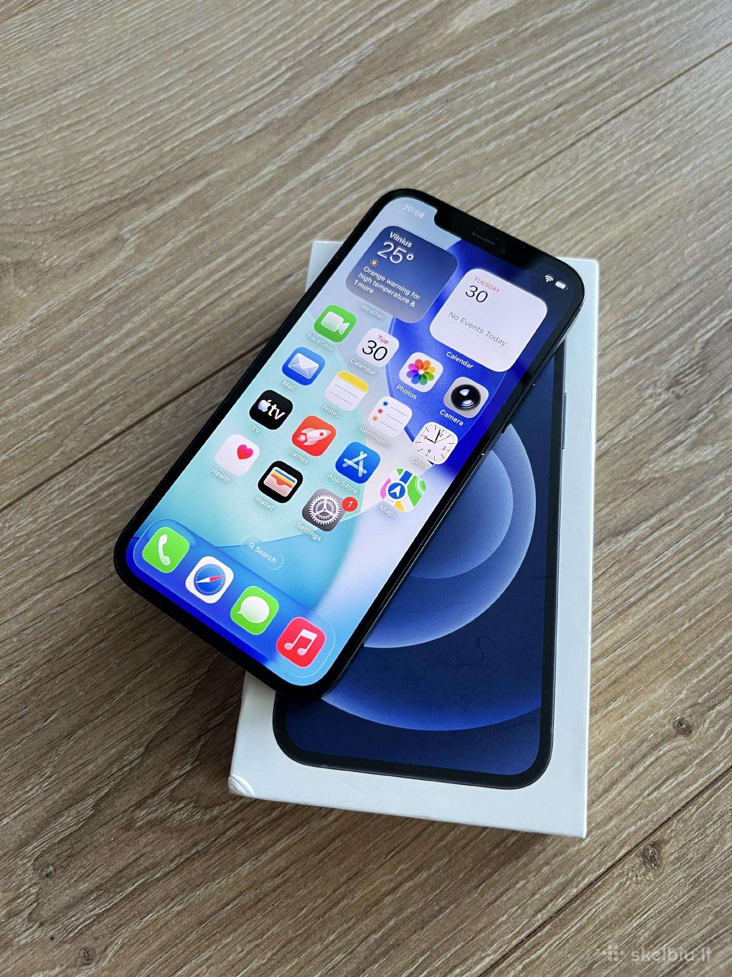 iPhone 12 baterija 91%