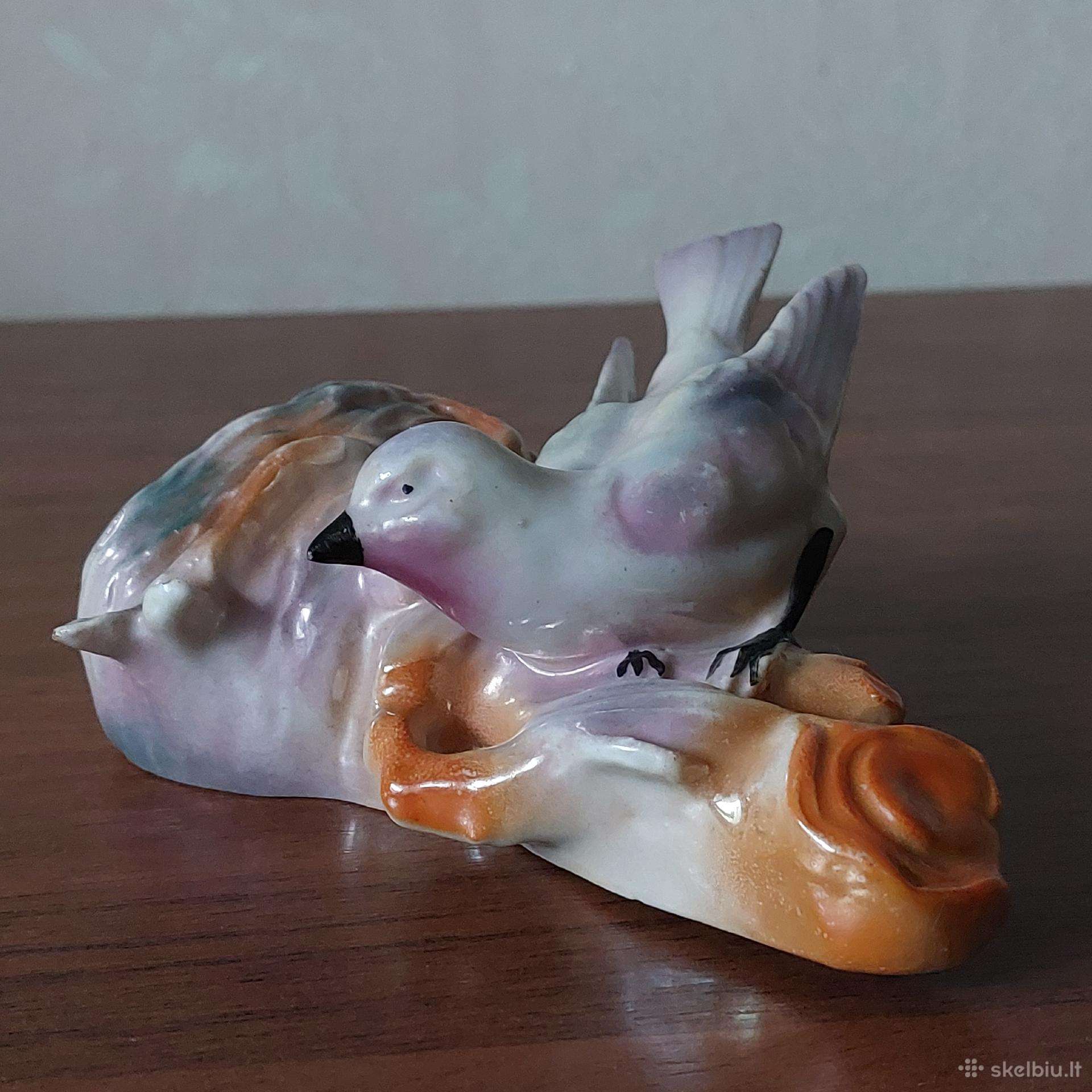 Vokiška statulėlė - Foreign porcelain figurine