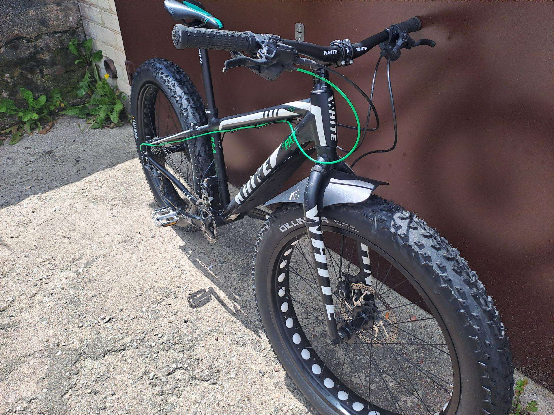 White Fatbike lite