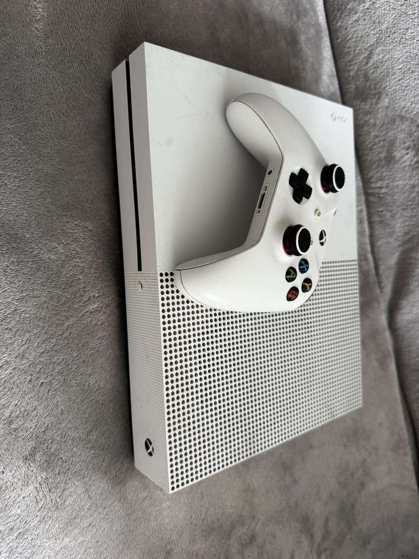 Xbox one s 1 TB